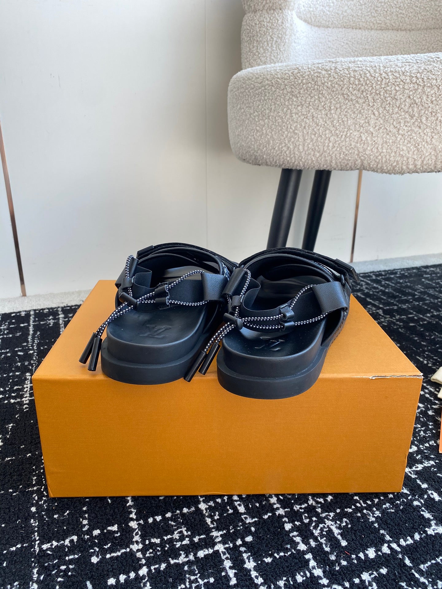 LuxluxHouse Best Quality Sandals Louis Vuitton