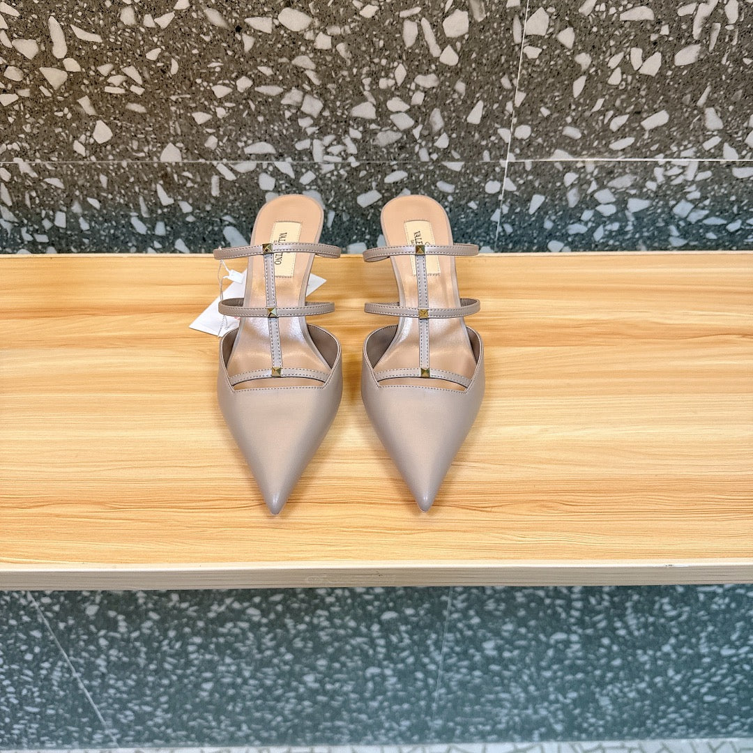 LuxluxHouse Best Quality Valentino Women Shoes