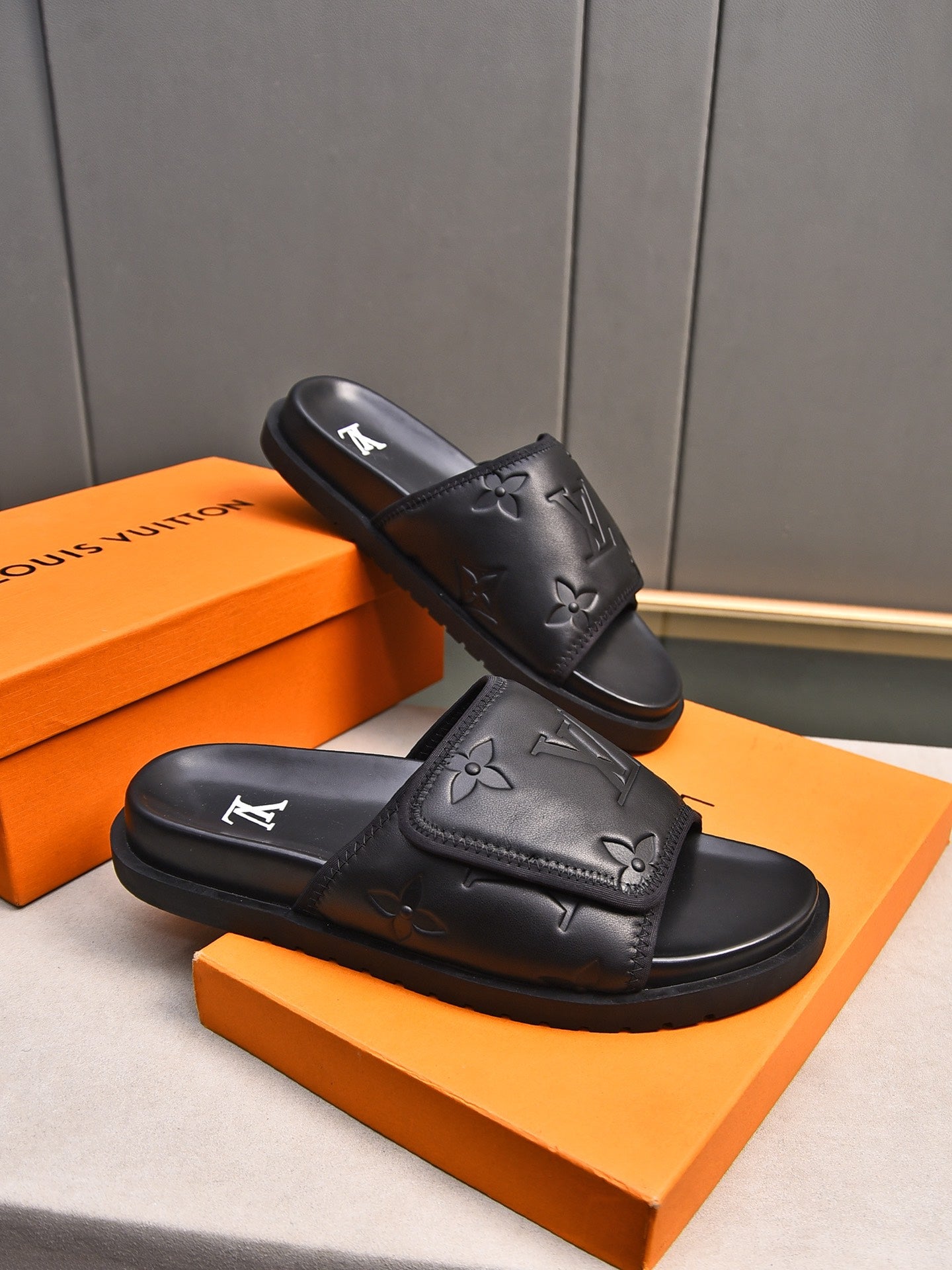 LuxluxHouse Best Quality Sandals Louis Vuitton