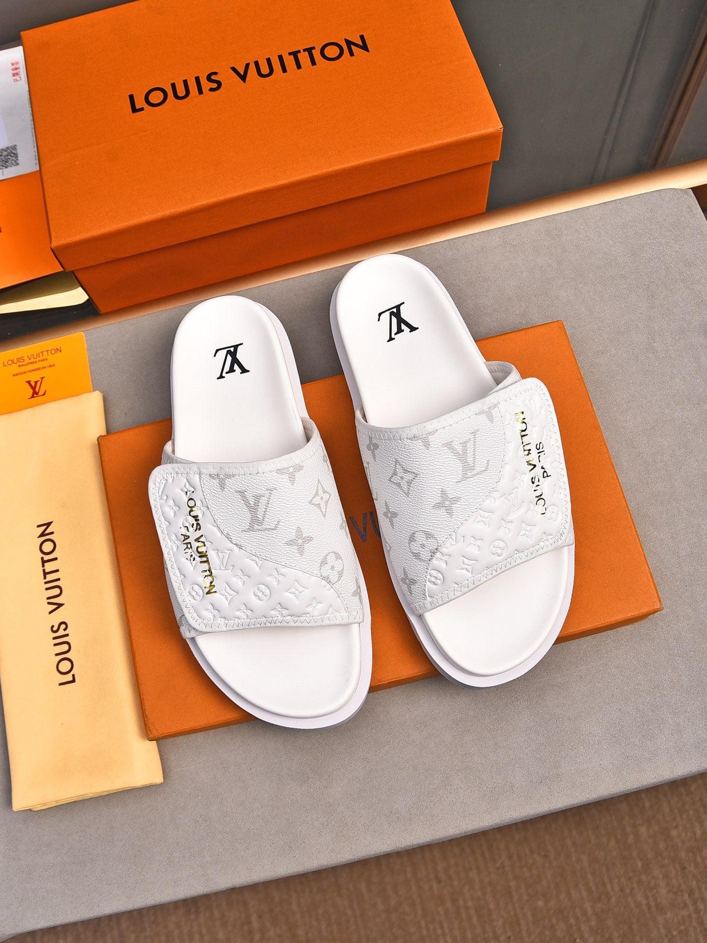 LuxluxHouse Best Quality Sandals Louis Vuitton