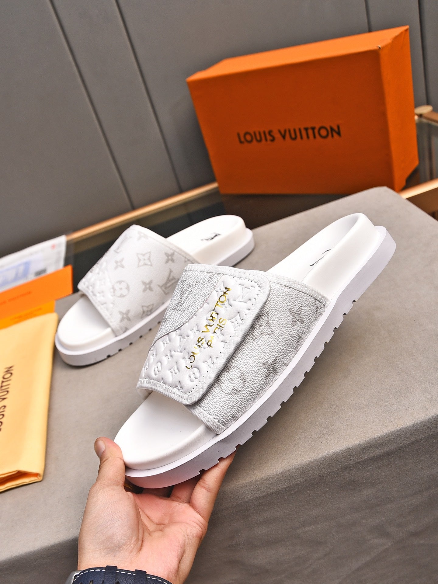 LuxluxHouse Best Quality Sandals Louis Vuitton