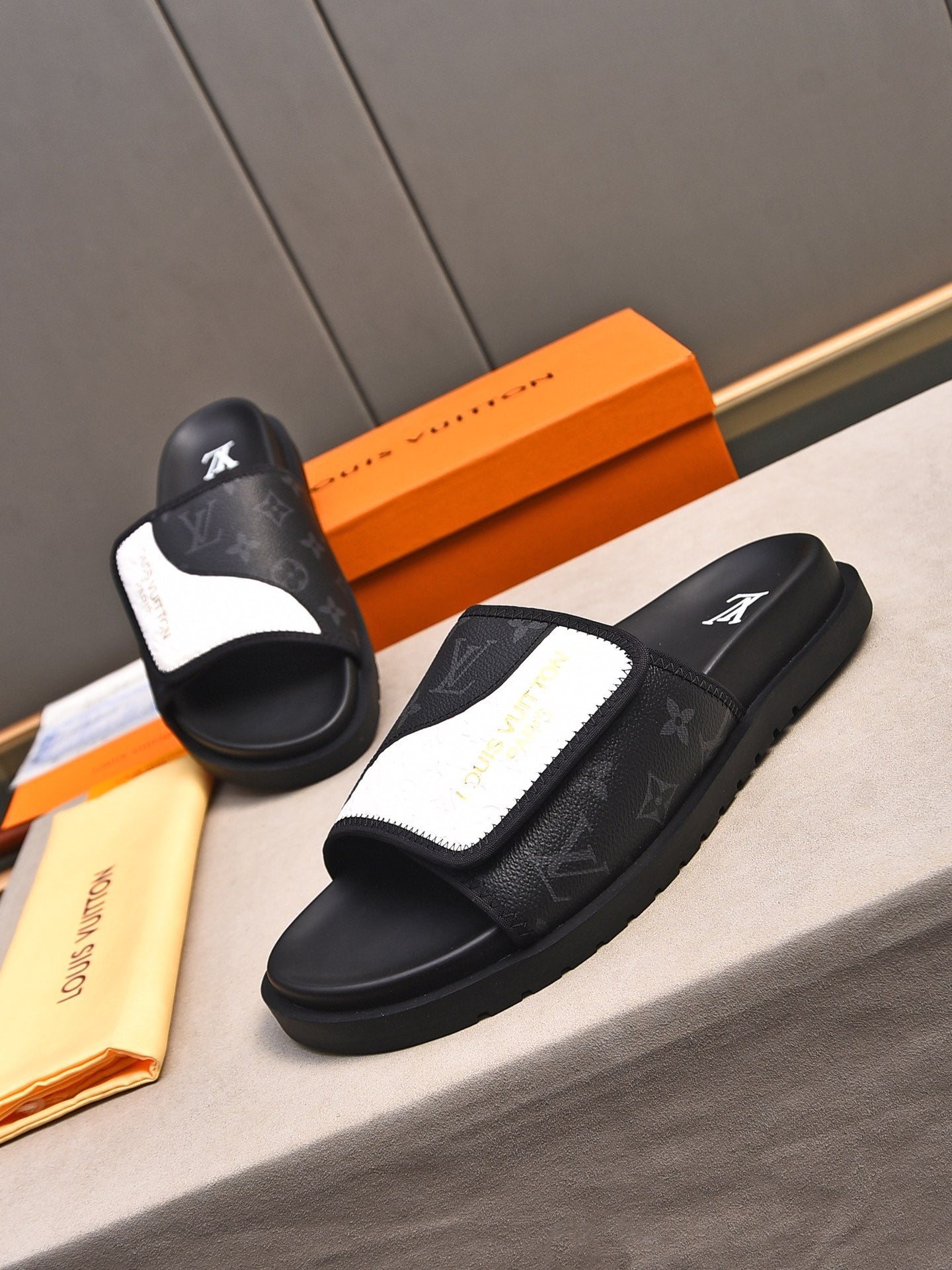 LuxluxHouse Best Quality Sandals Louis Vuitton