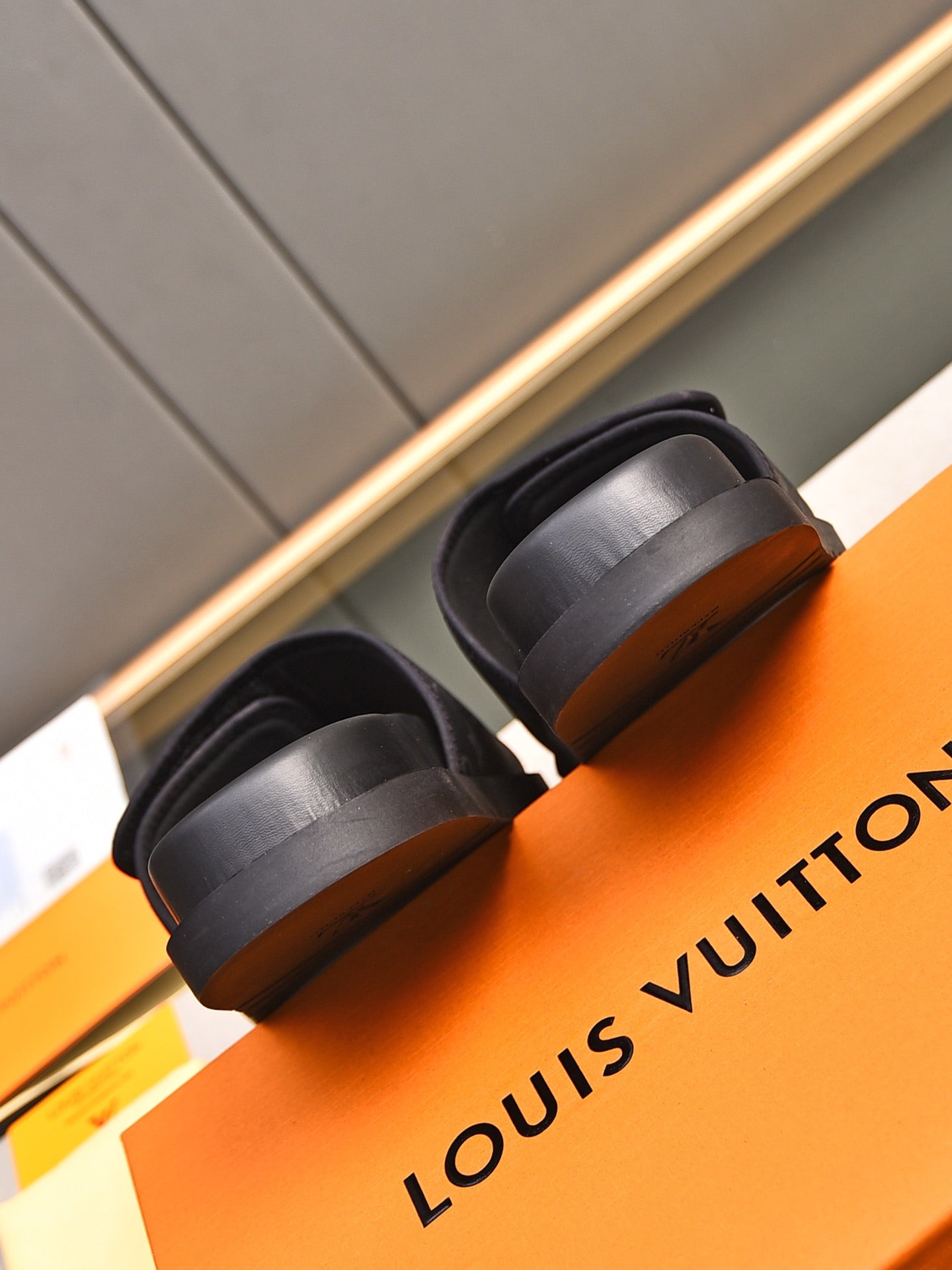 LuxluxHouse Best Quality Sandals Louis Vuitton