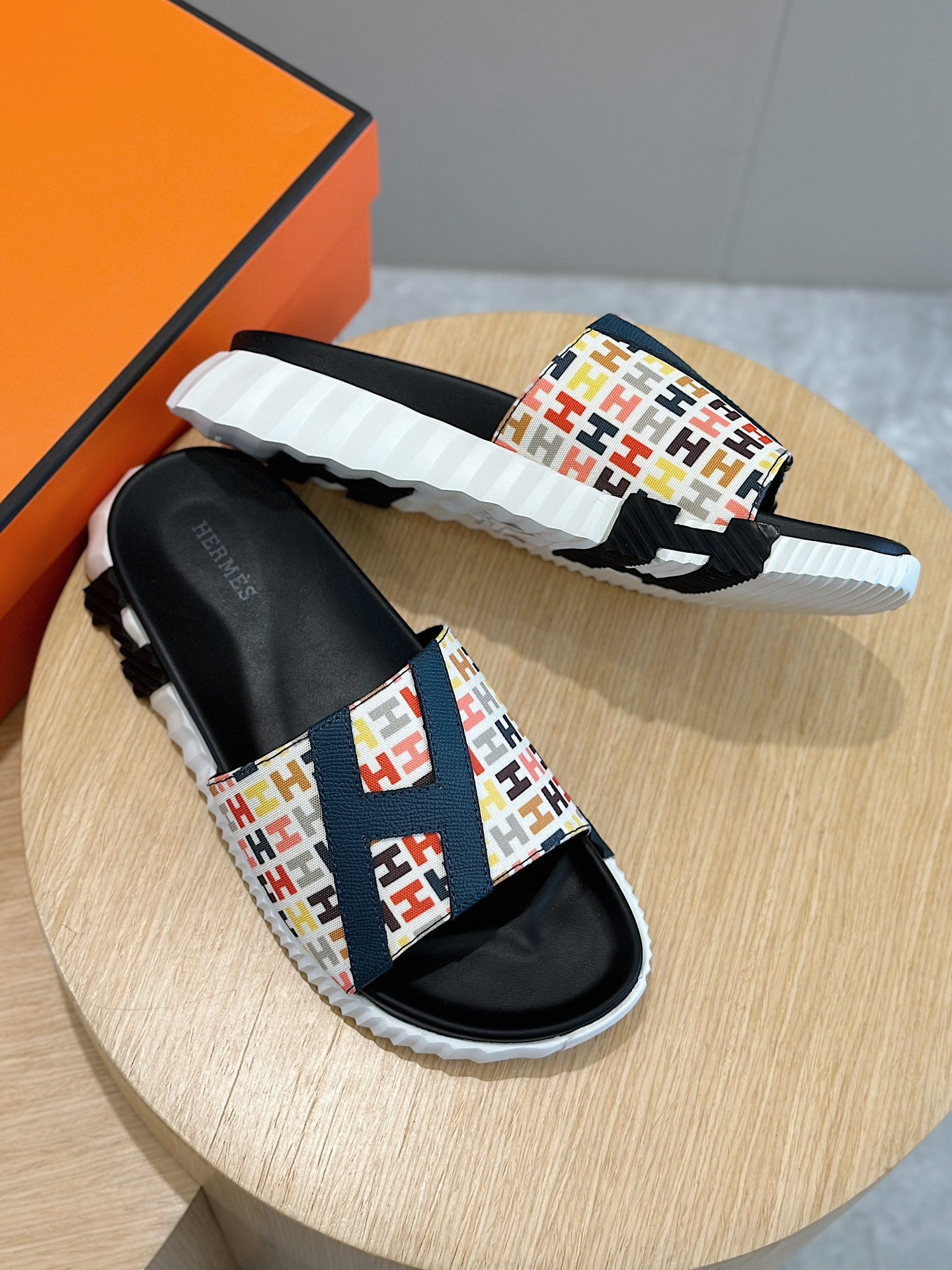 LuxluxHouse Best Quality Sandals Hermes