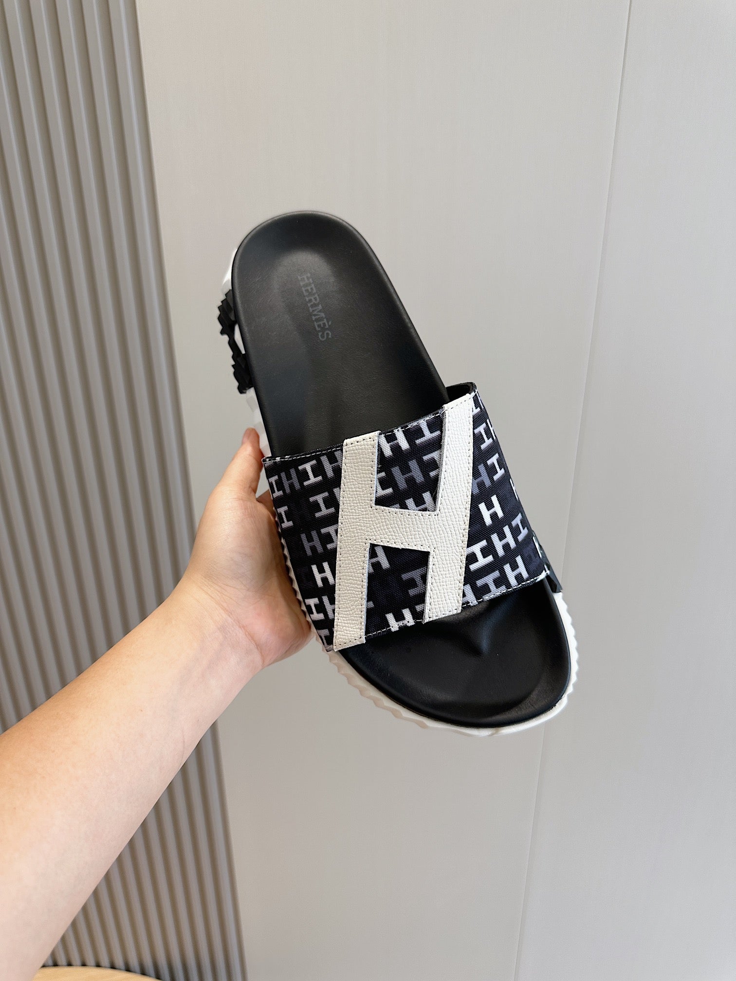 LuxluxHouse Best Quality Sandals Hermes