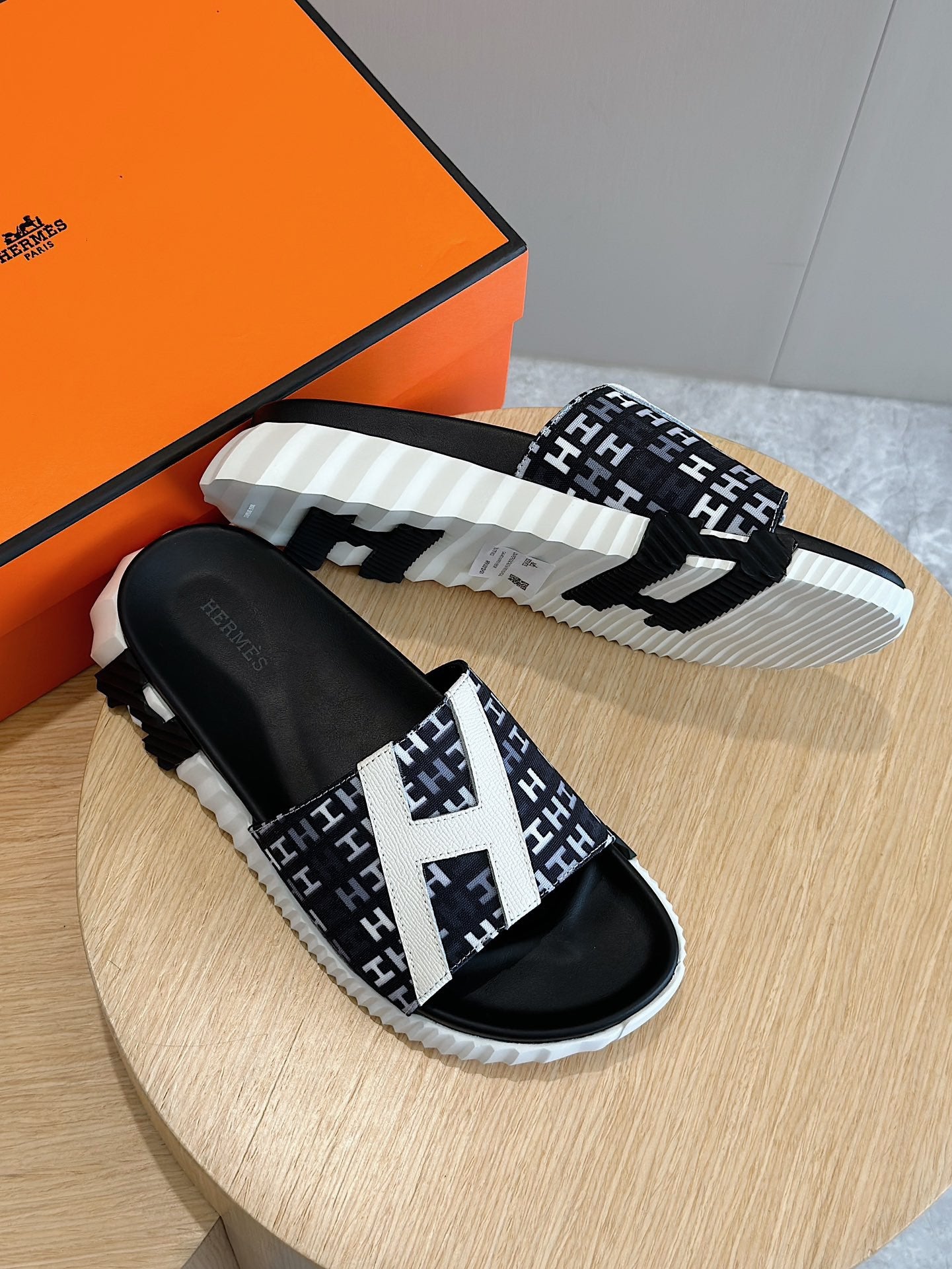 LuxluxHouse Best Quality Sandals Hermes