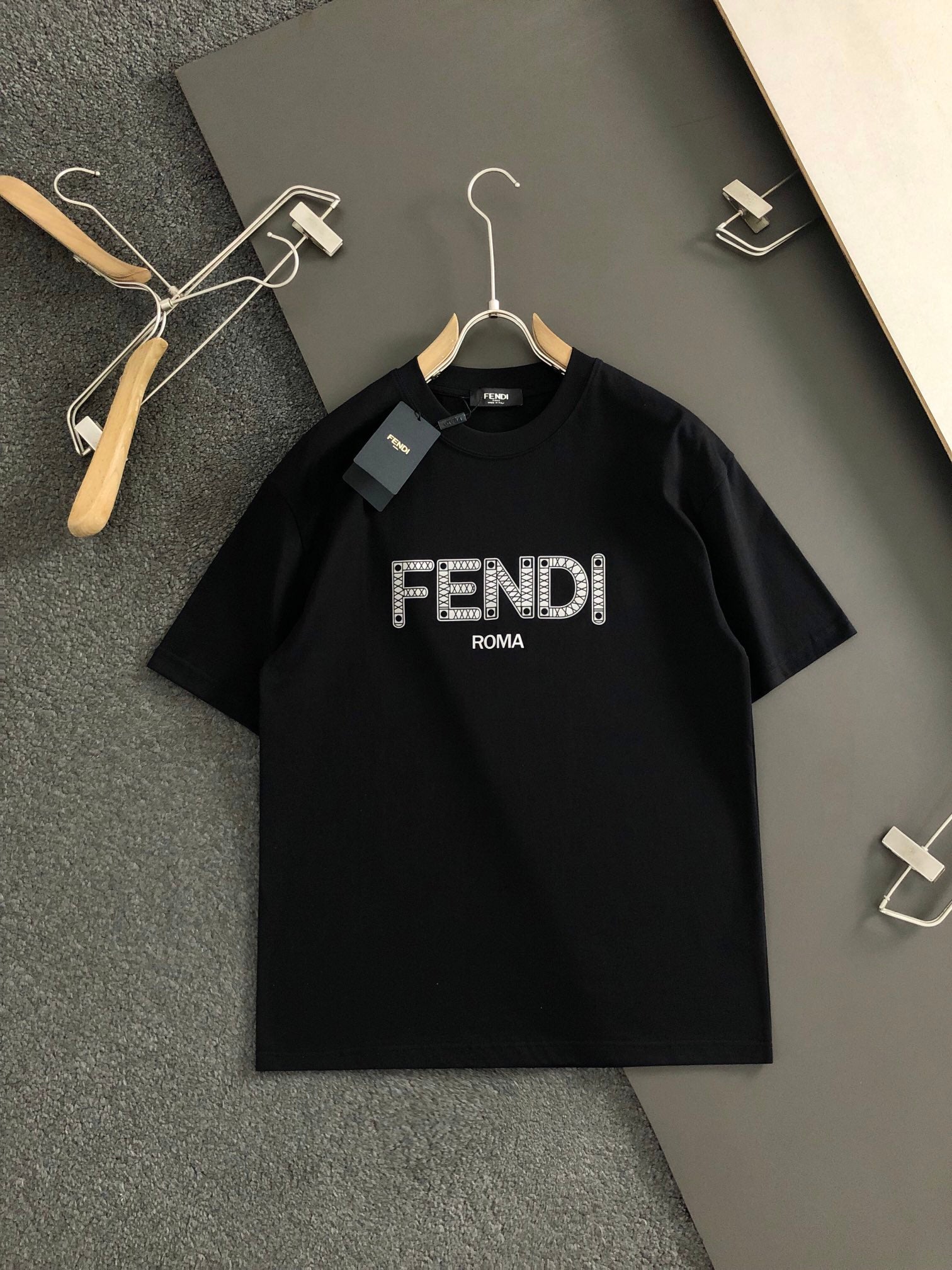 LuxluxHouse Best Quality Clothes Fendi T-shirt