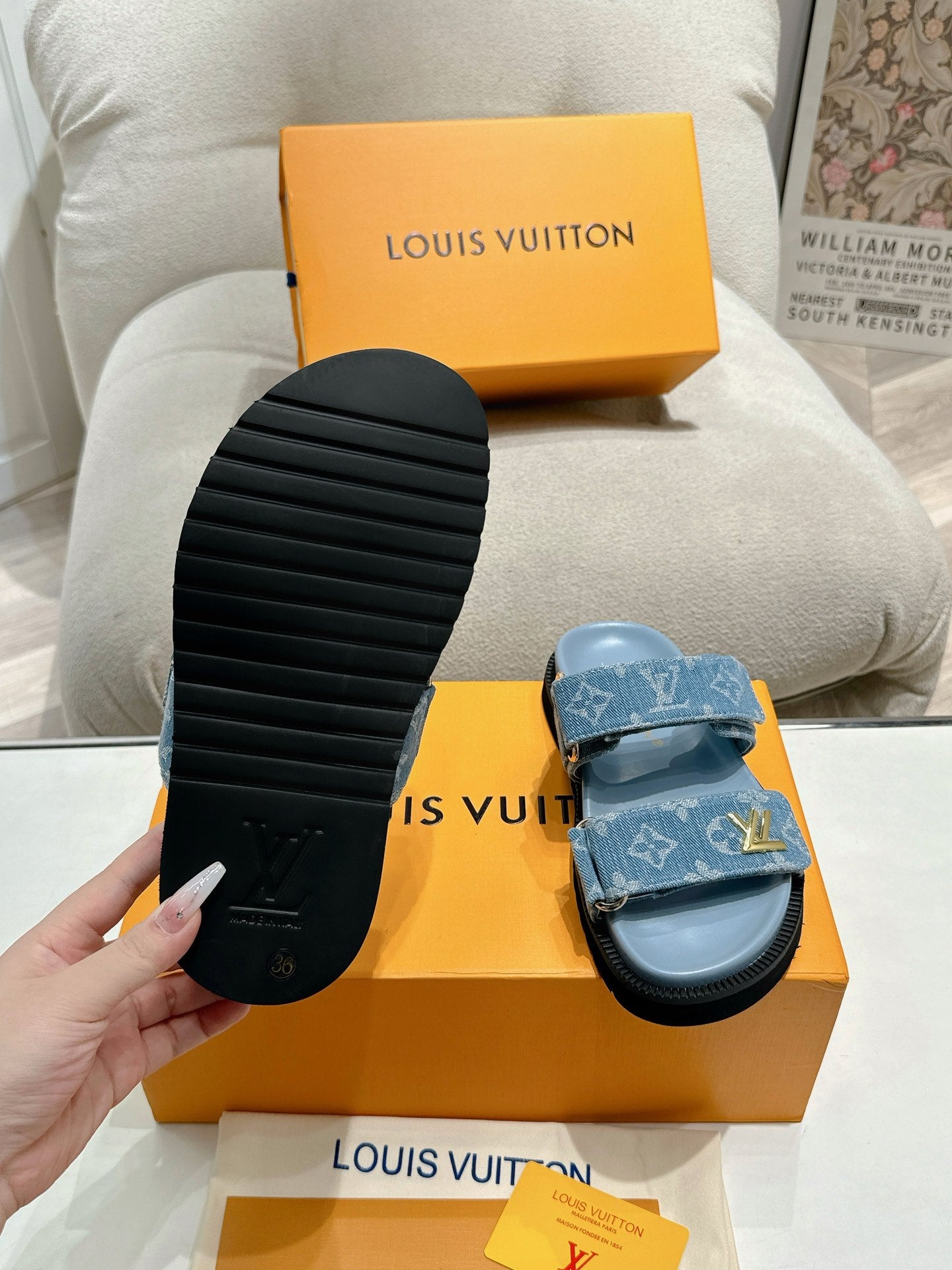 LuxluxHouse Best Quality Women Shoes Louis Vuitton
