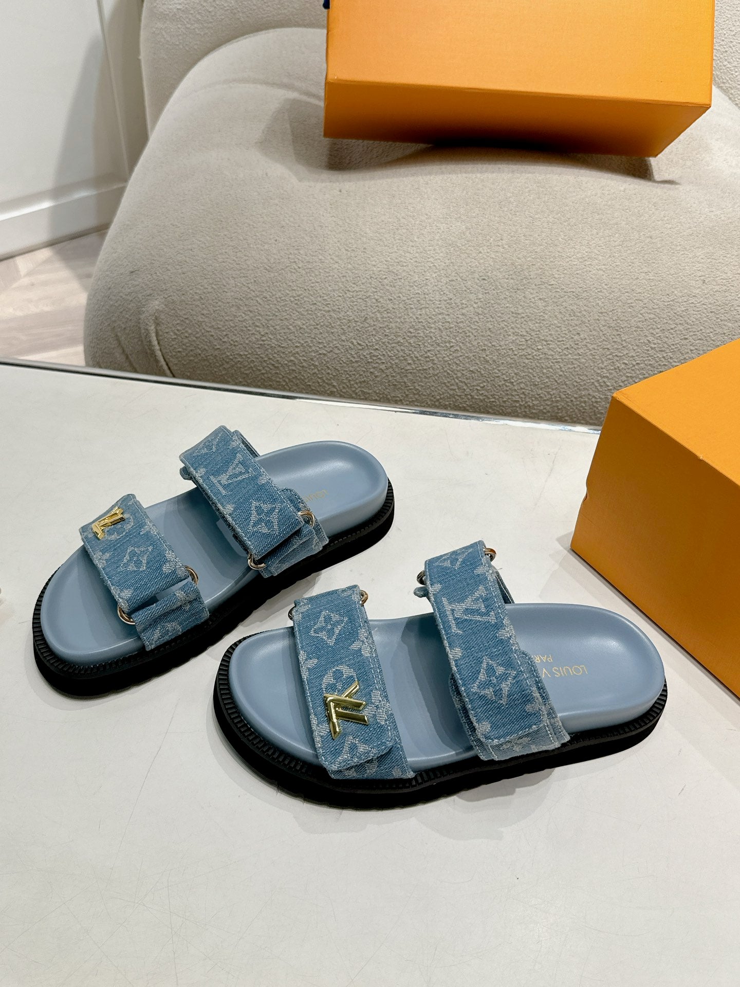 LuxluxHouse Best Quality Women Shoes Louis Vuitton