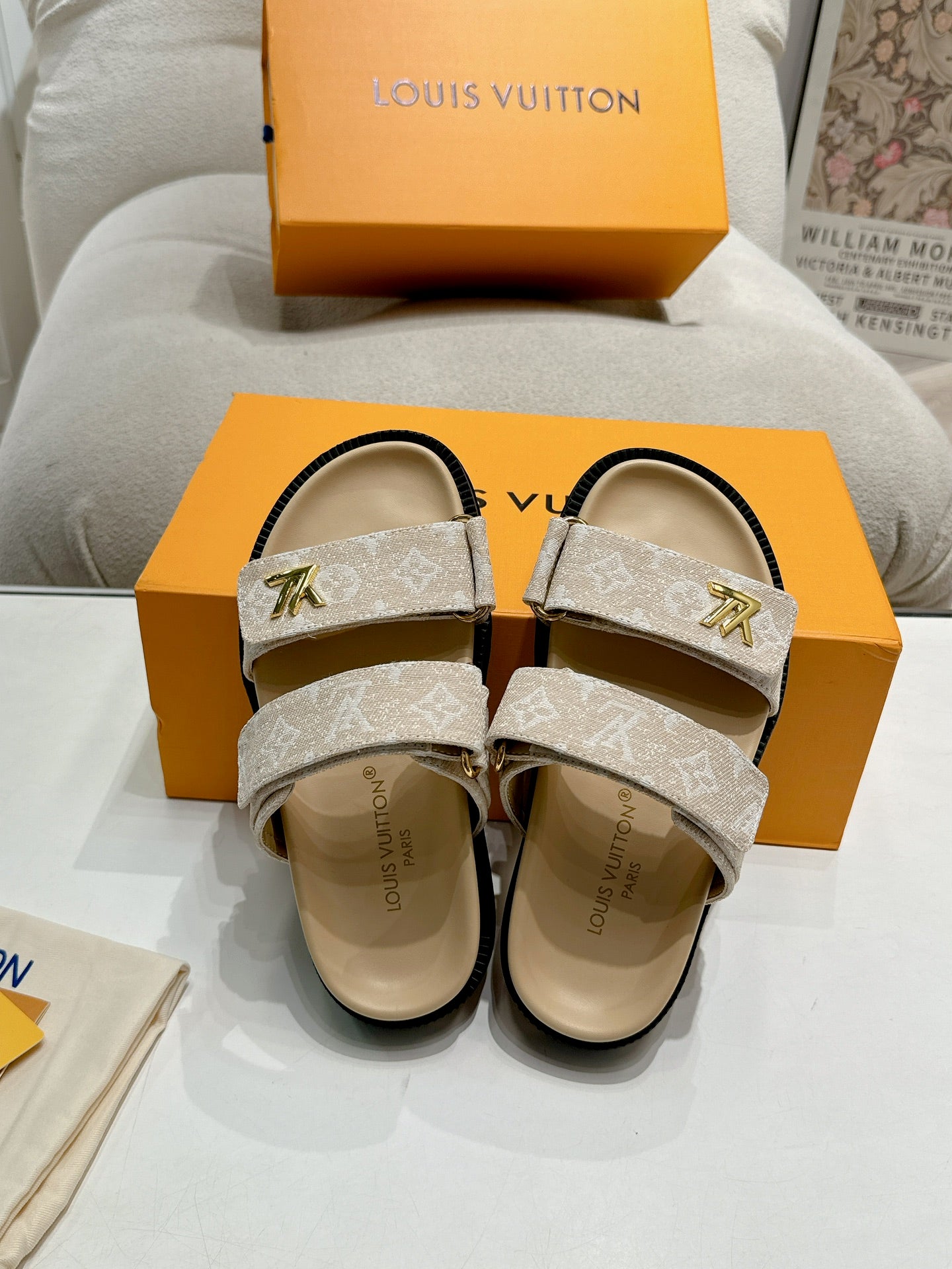 LuxluxHouse Best Quality Women Shoes Louis Vuitton