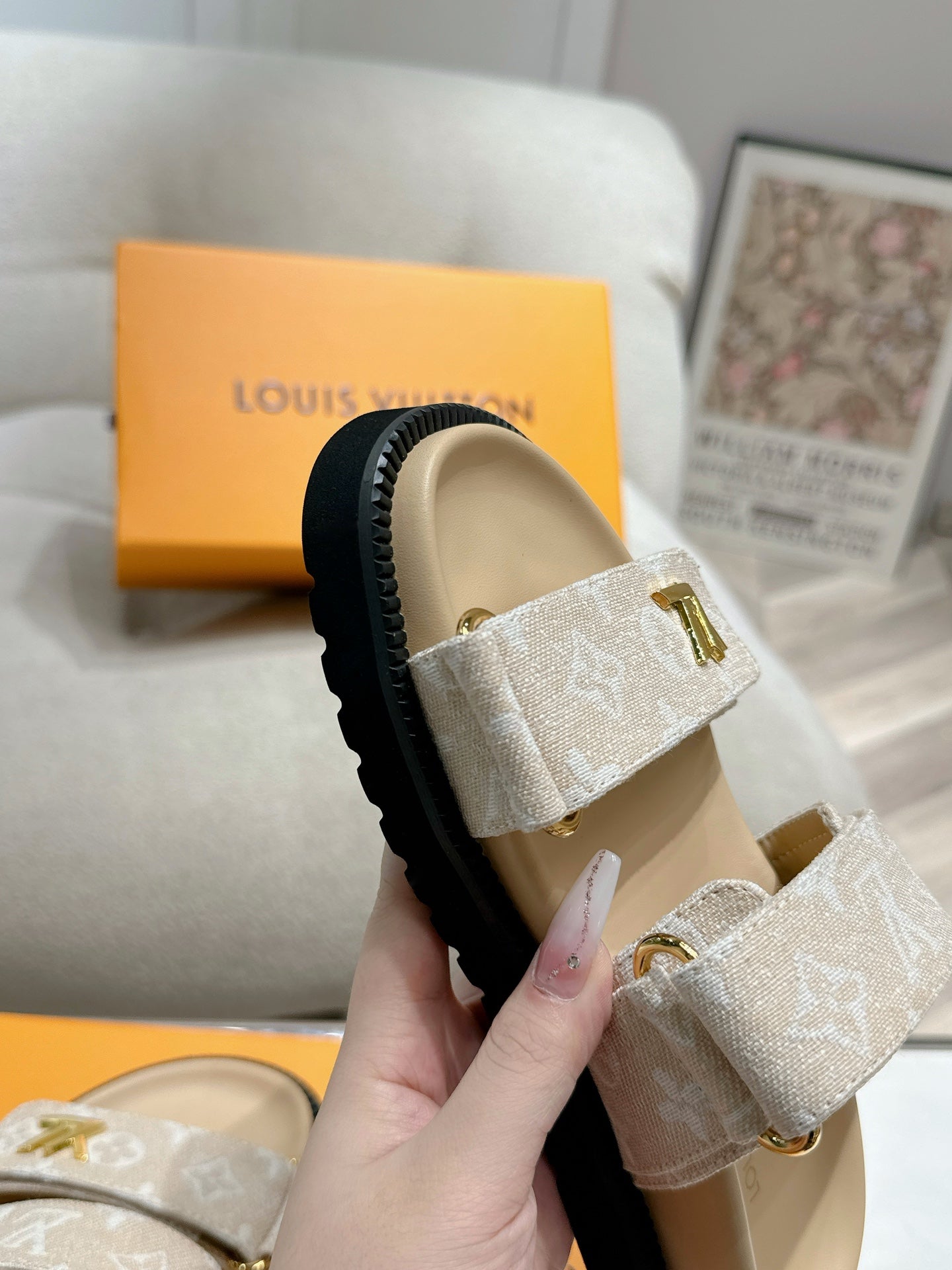 LuxluxHouse Best Quality Women Shoes Louis Vuitton
