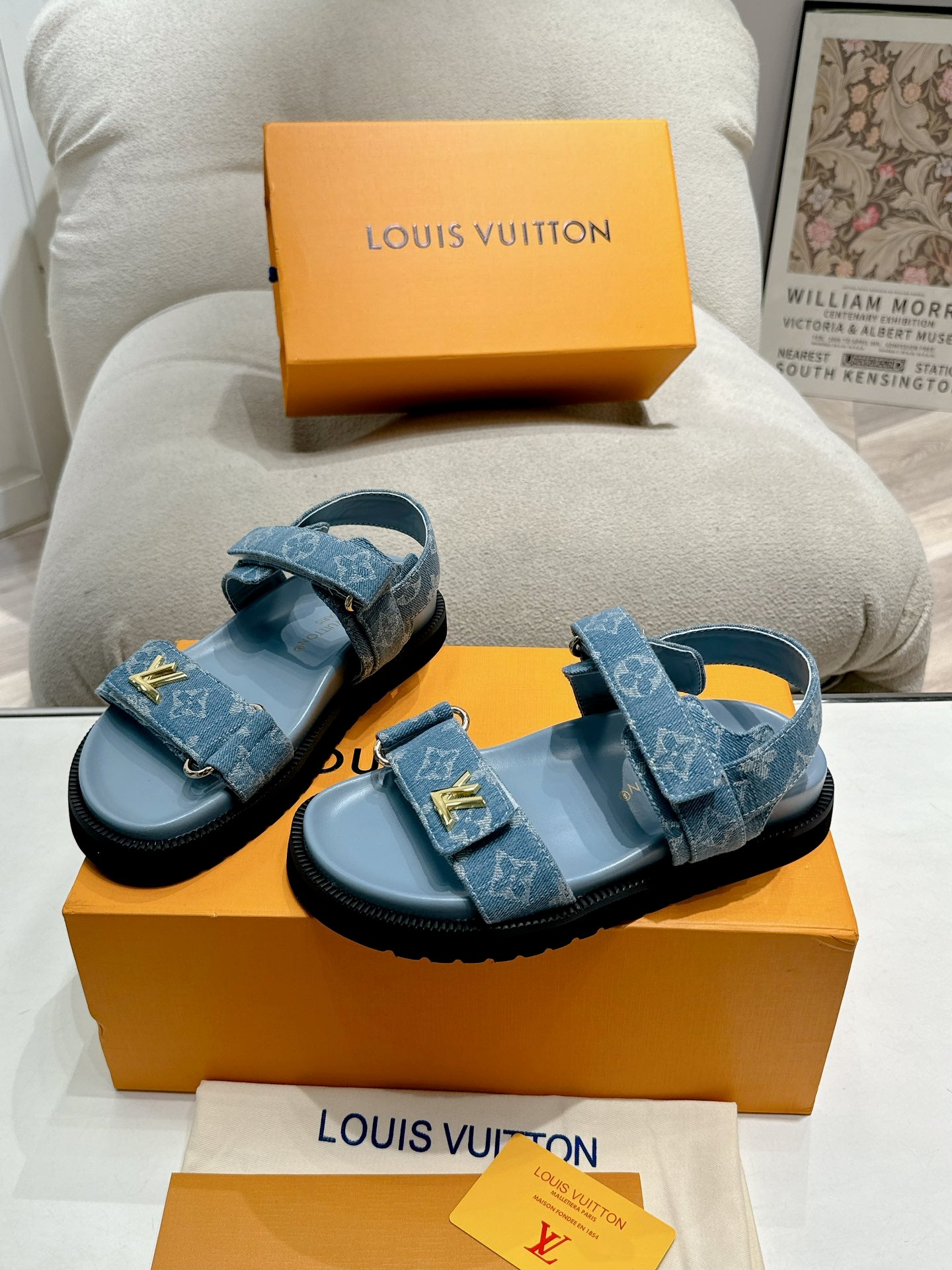 LuxluxHouse Best Quality Women Shoes Louis Vuitton