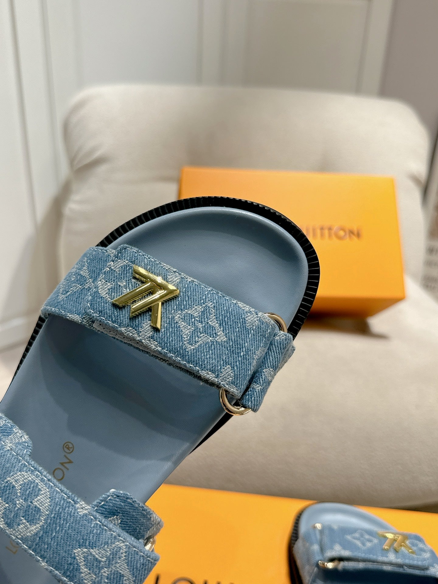 LuxluxHouse Best Quality Women Shoes Louis Vuitton