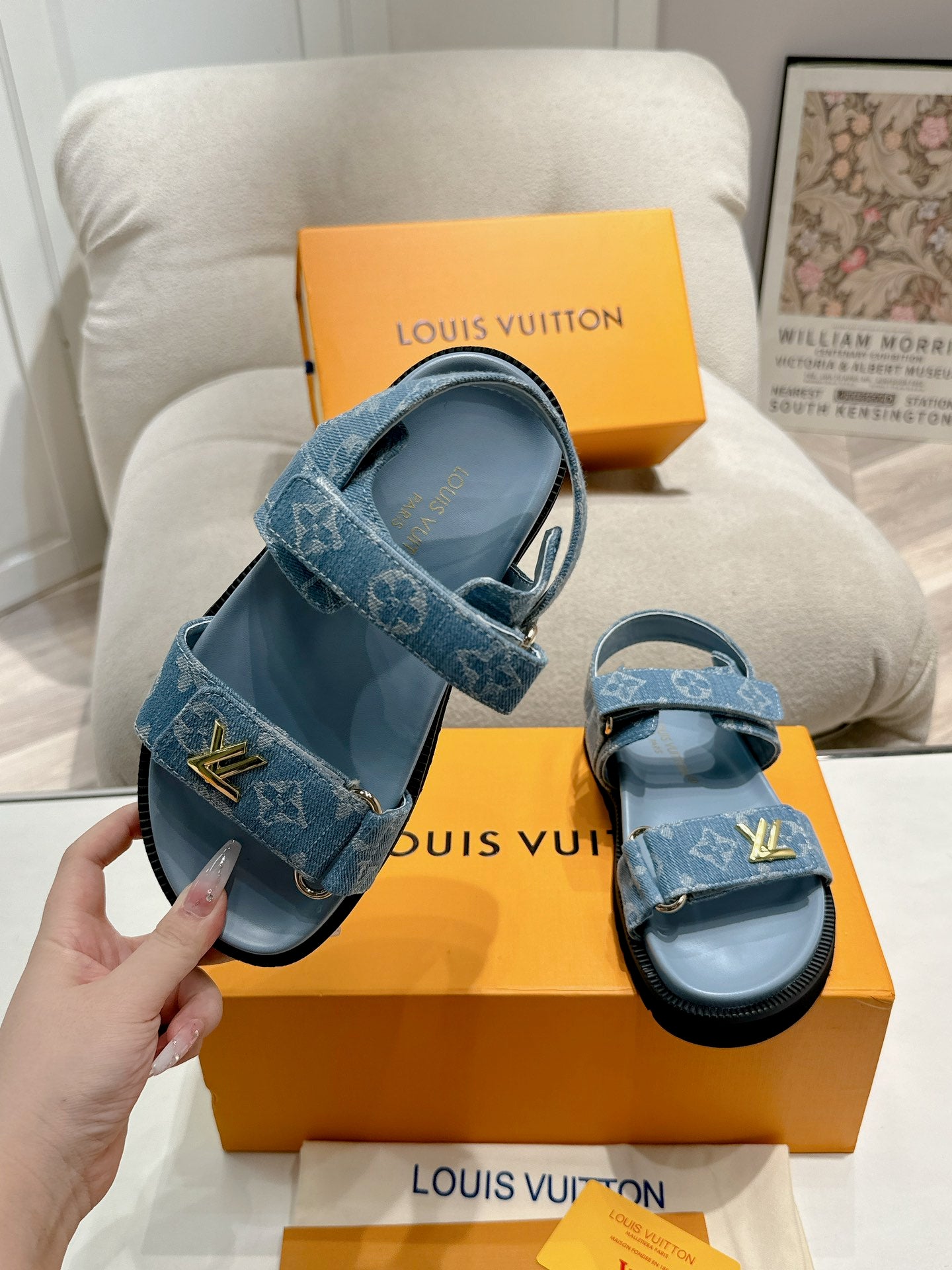 LuxluxHouse Best Quality Women Shoes Louis Vuitton