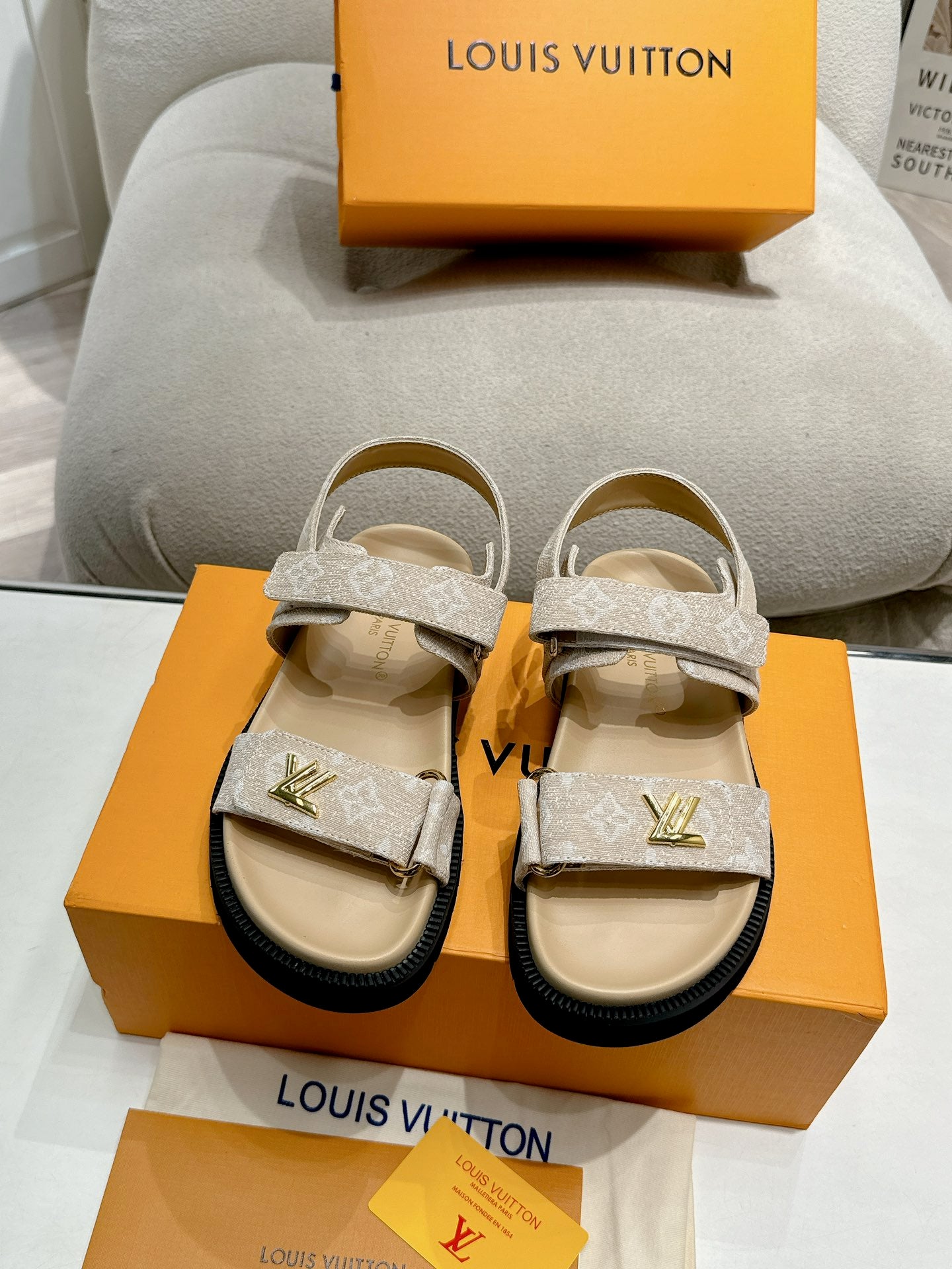 LuxluxHouse Best Quality Women Shoes Louis Vuitton
