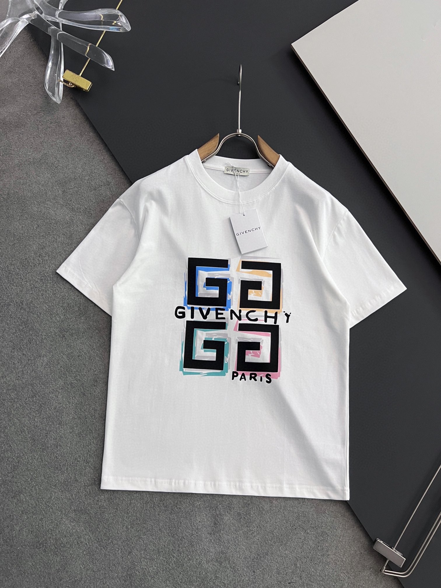 LuxluxHouse Best Quality Clothes Givenchy T-shirt