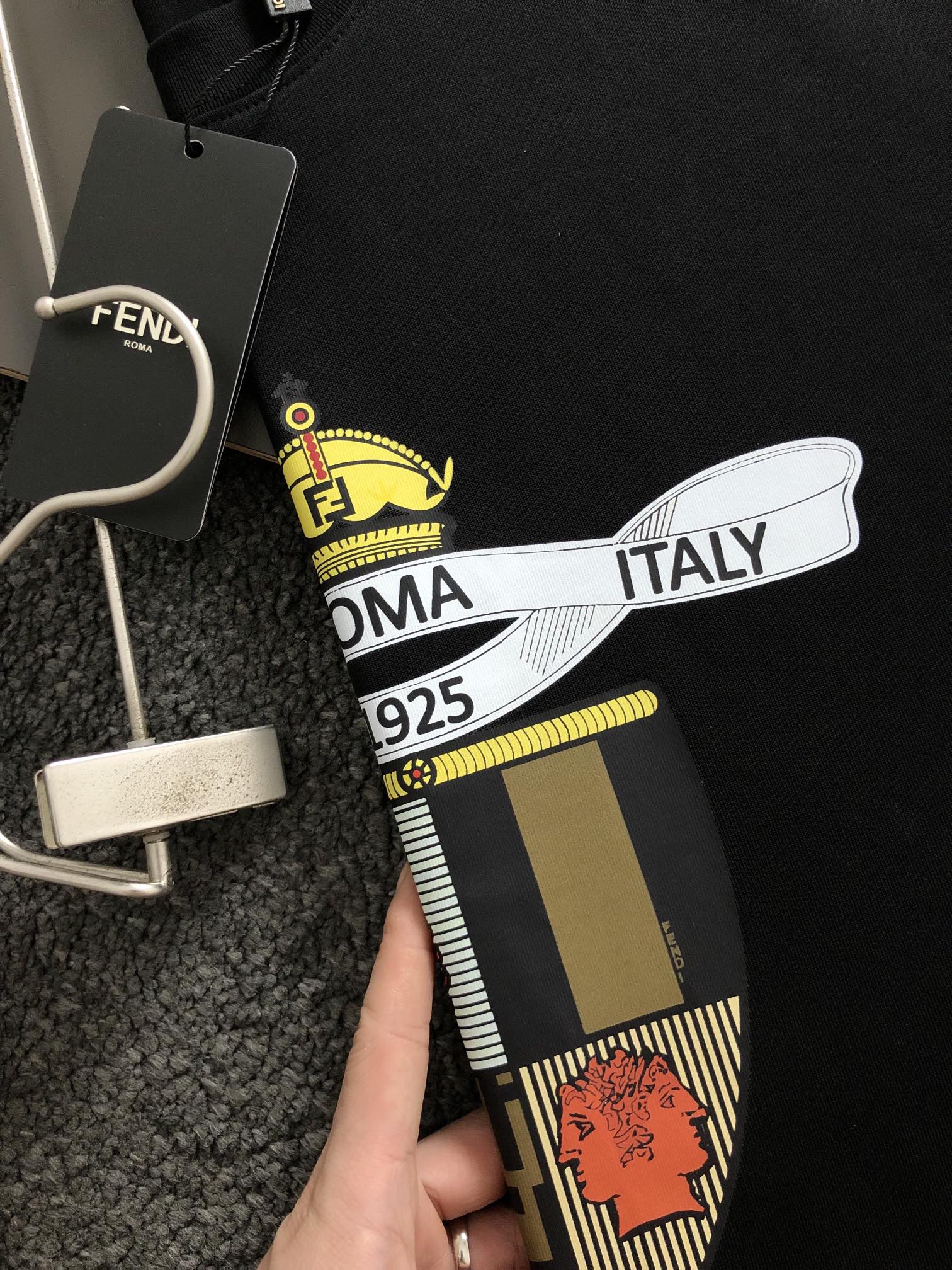 LuxluxHouse Best Quality Clothes Fendi T-shirt