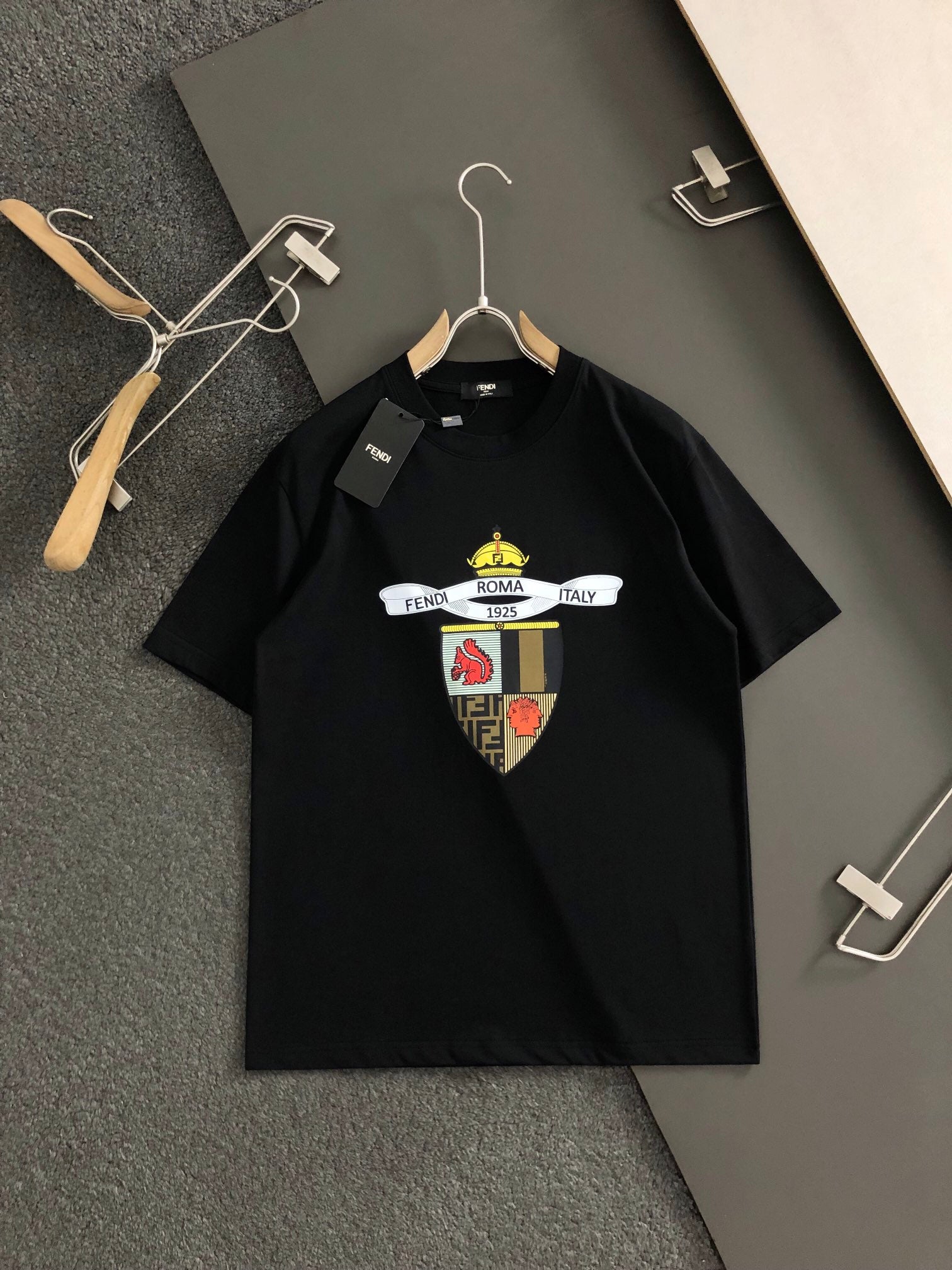 LuxluxHouse Best Quality Clothes Fendi T-shirt