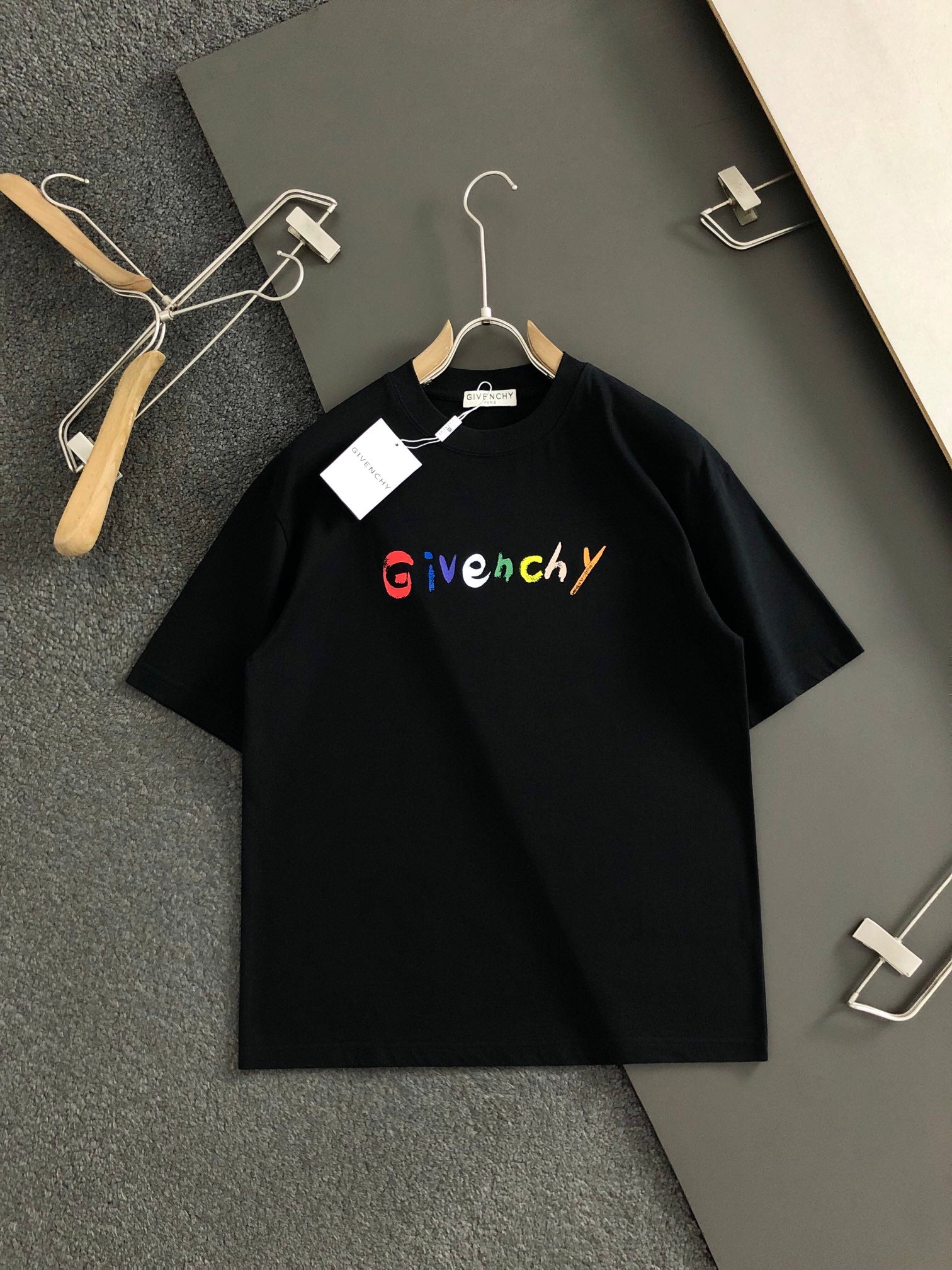 LuxluxHouse Best Quality Clothes Givenchy T-shirt