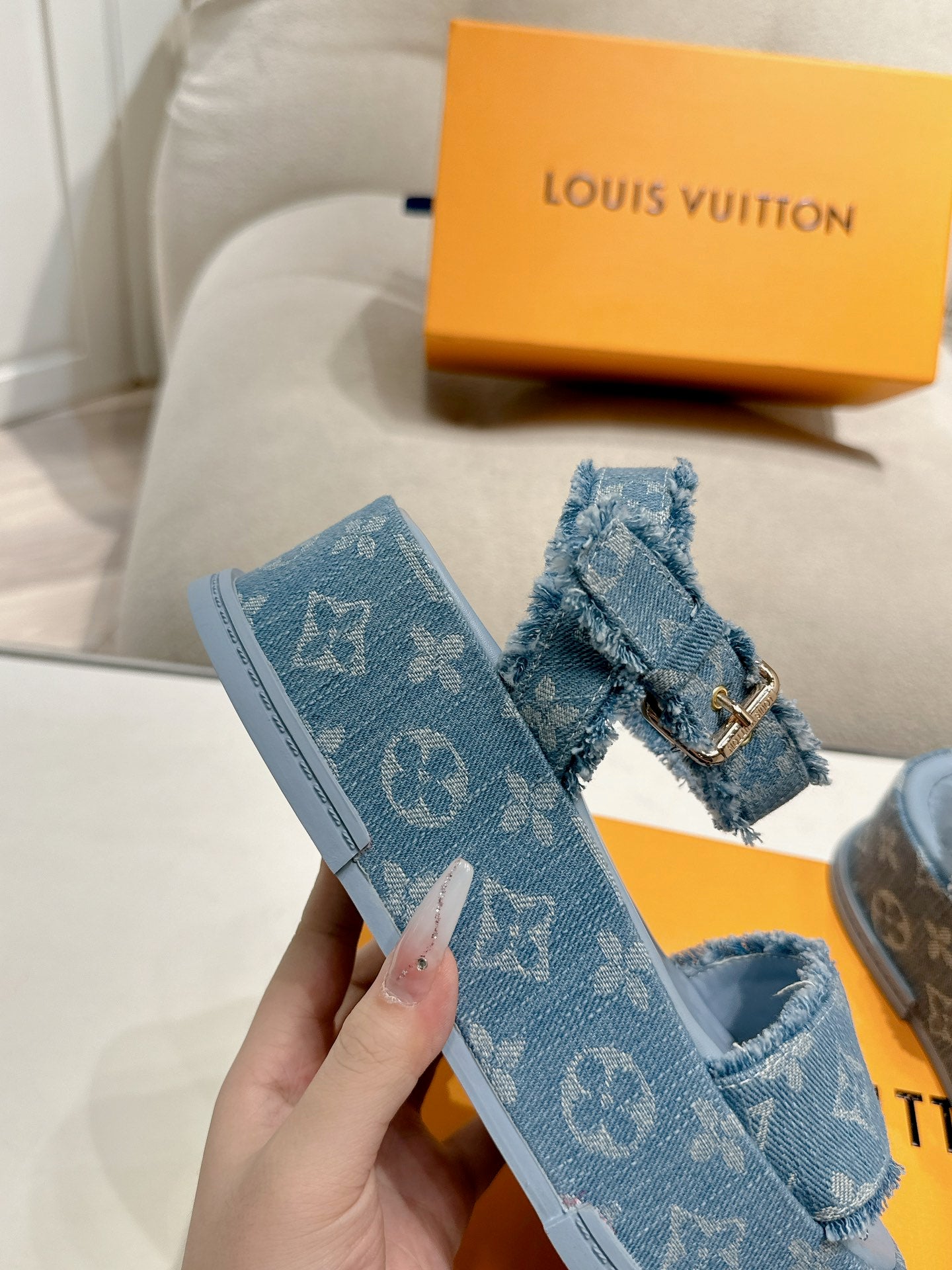 LuxluxHouse Best Quality Women Shoes Louis Vuitton