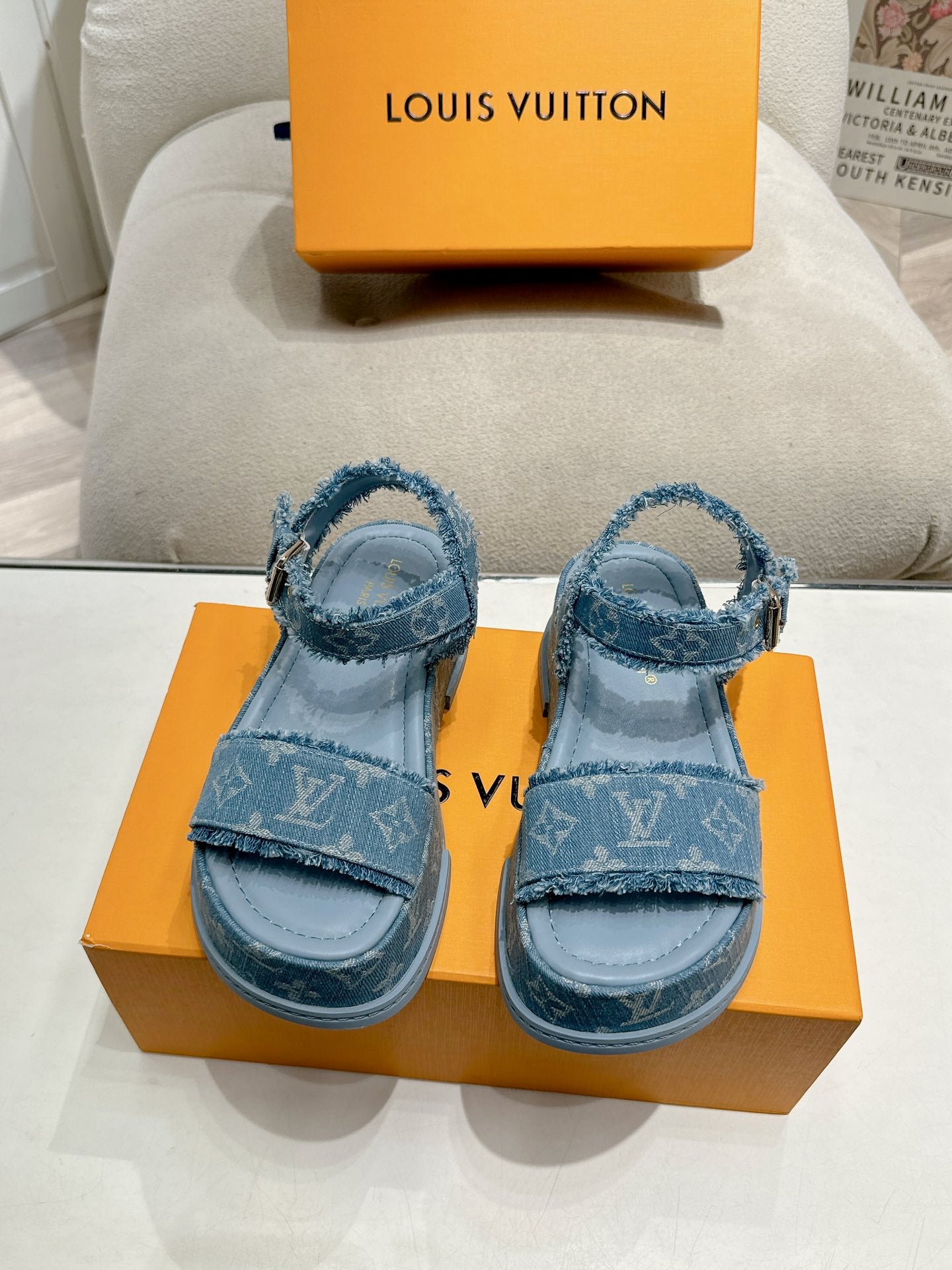 LuxluxHouse Best Quality Women Shoes Louis Vuitton