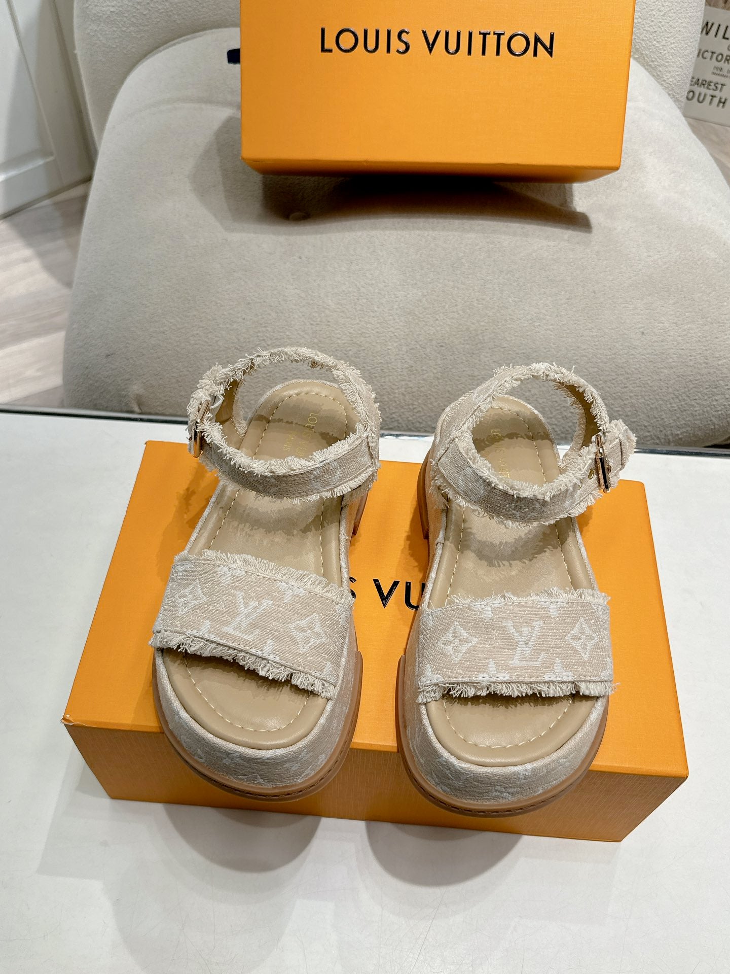 LuxluxHouse Best Quality Women Shoes Louis Vuitton