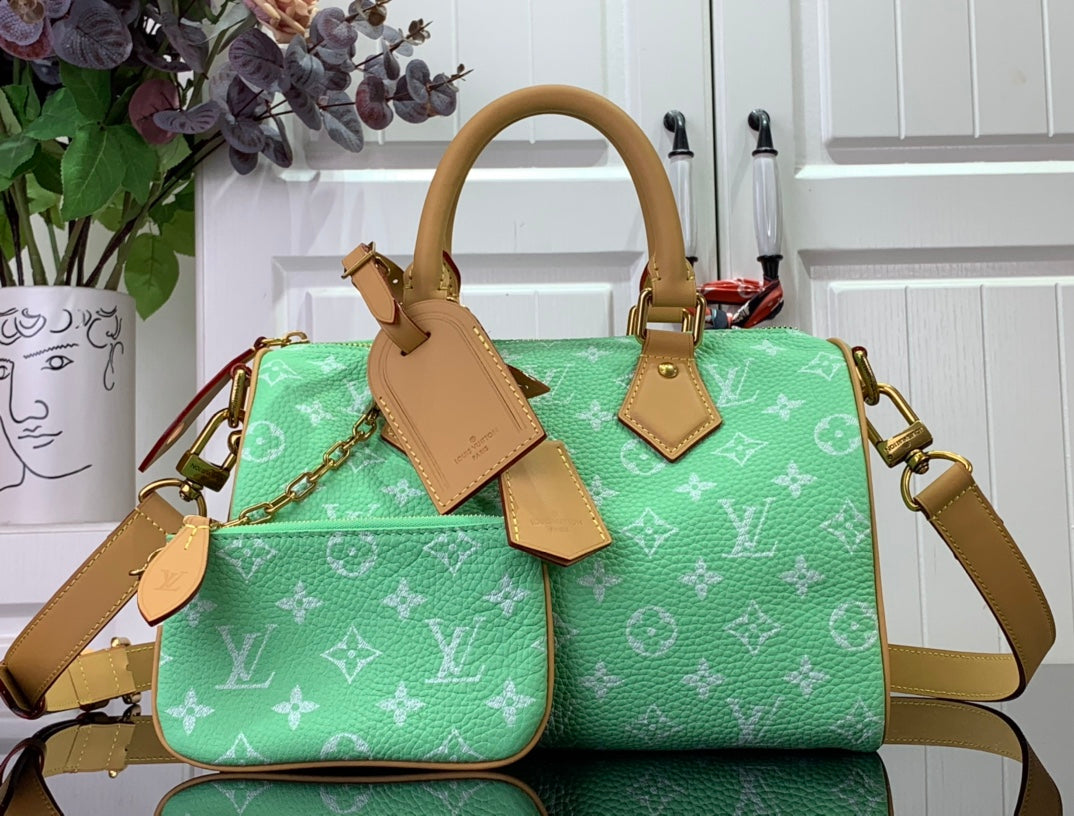 LuxluxHouse Best Quality Bags Louis Vuitton Women Men