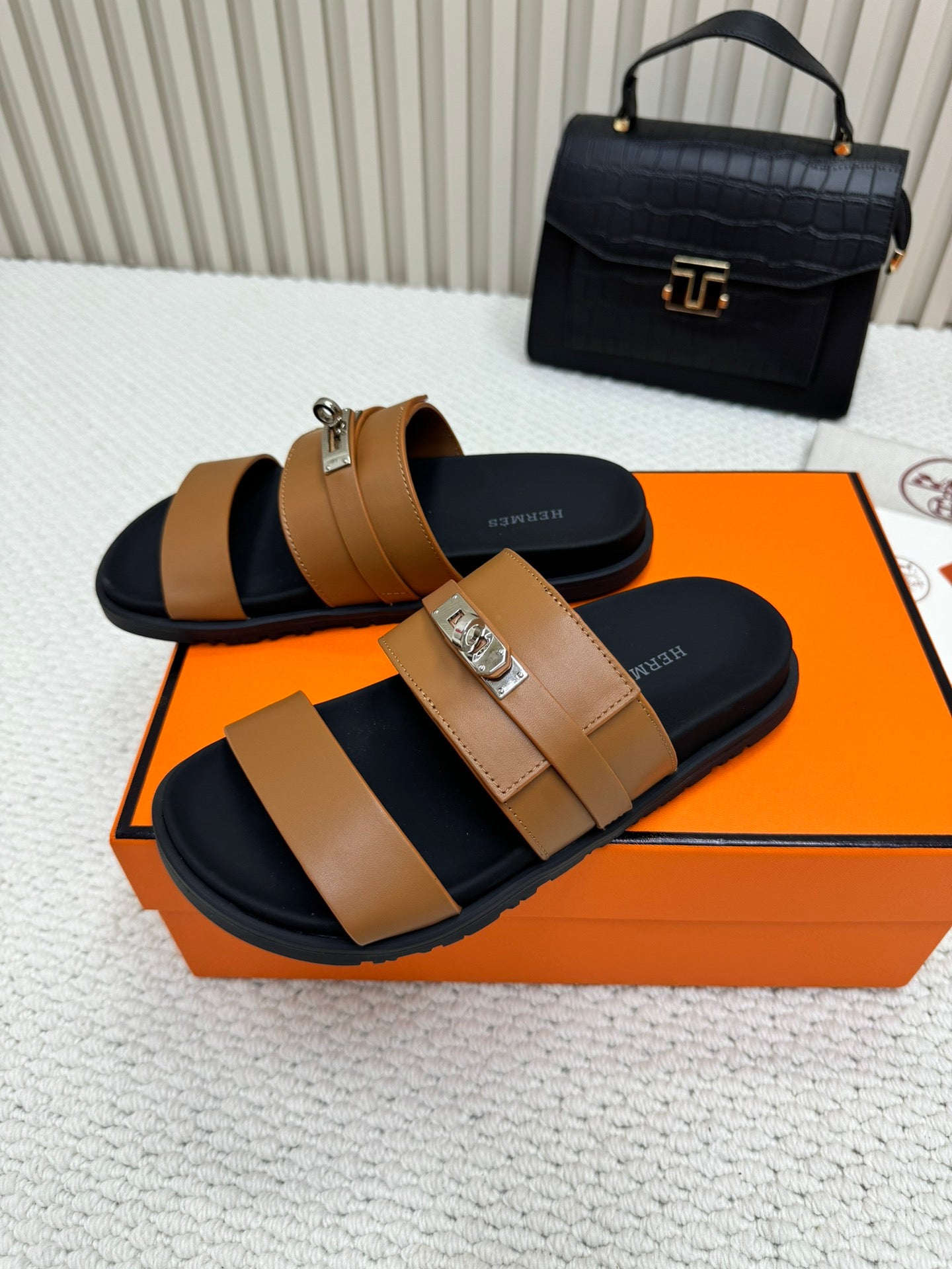 LuxluxHouse Best Quality Sandals Hermes