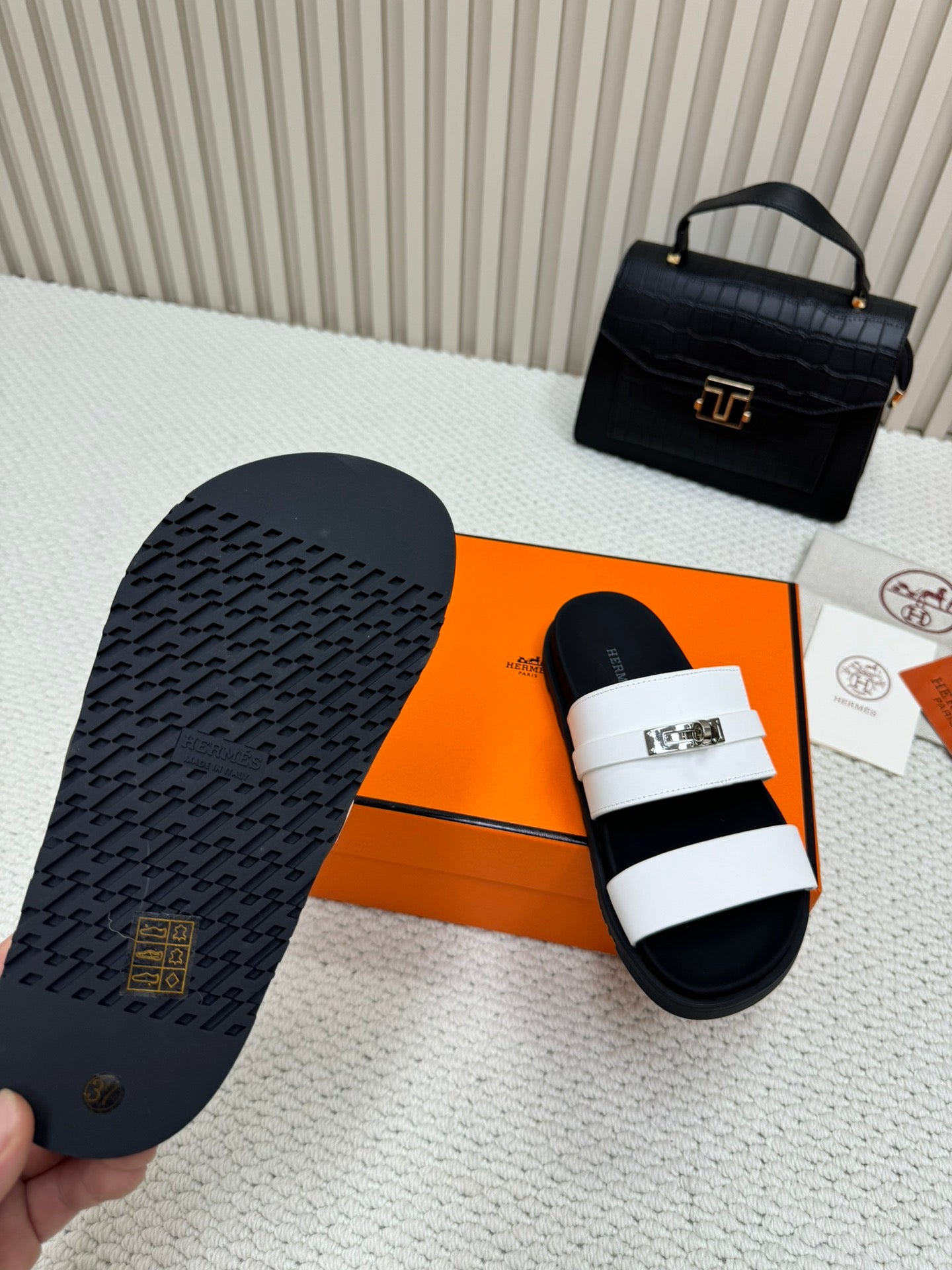 LuxluxHouse Best Quality Sandals Hermes