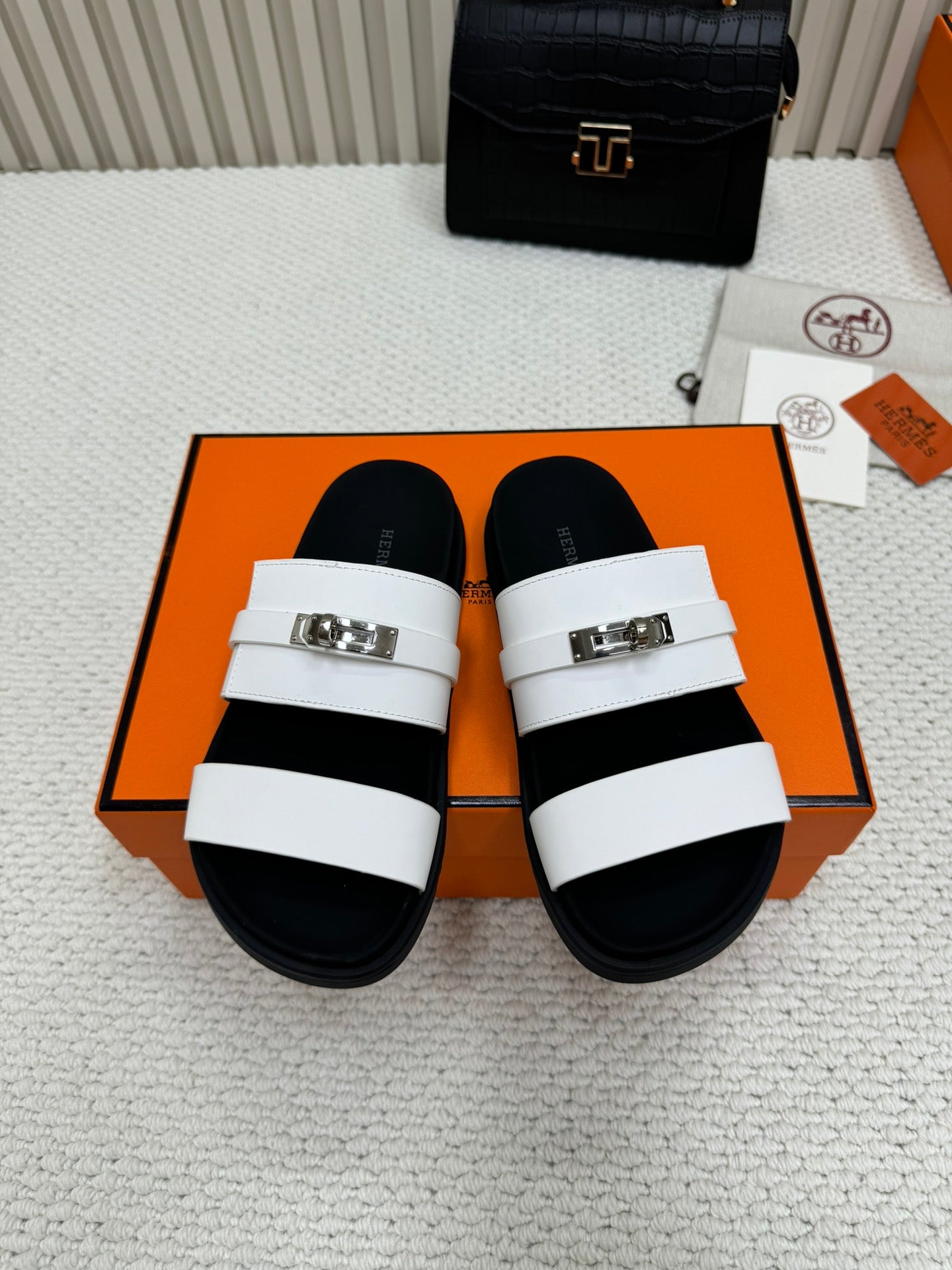 LuxluxHouse Best Quality Sandals Hermes