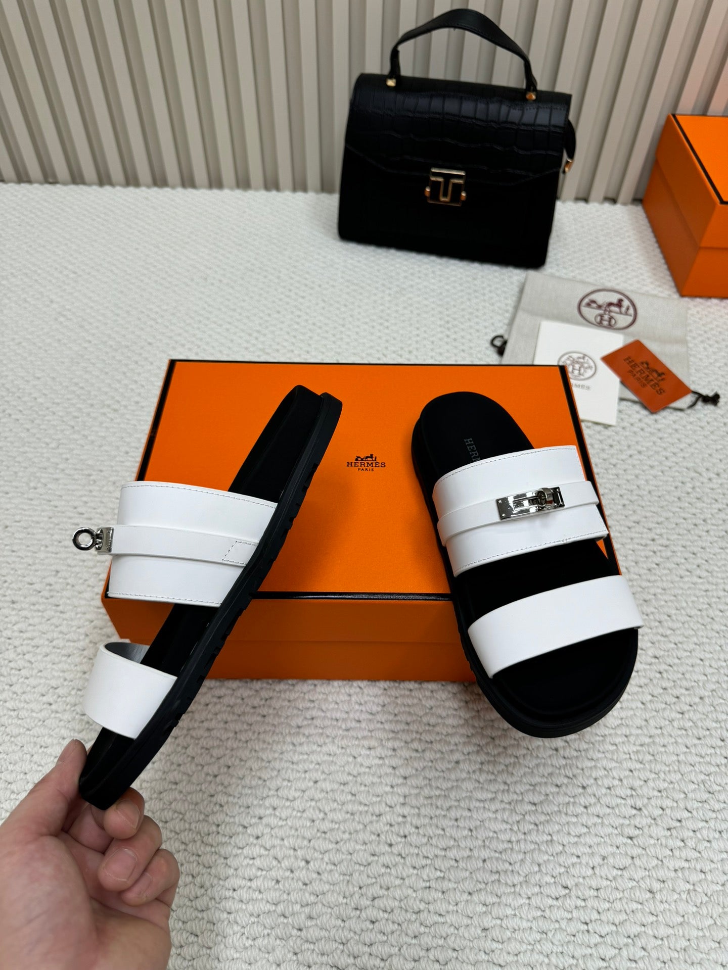 LuxluxHouse Best Quality Sandals Hermes