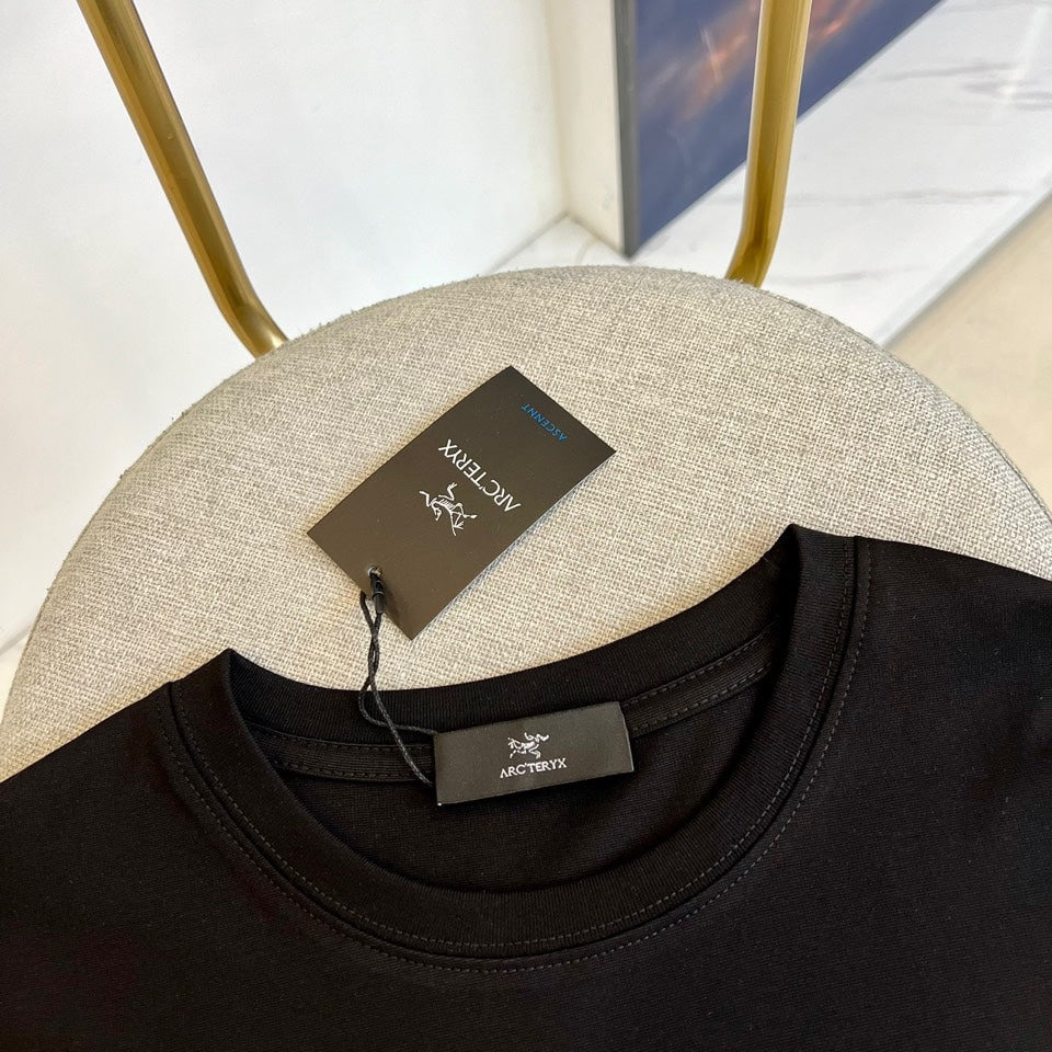 LuxluxHouse Best Quality Clothes T-shirt Arcteryx