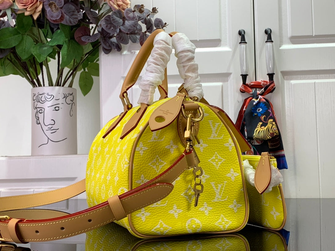 LuxluxHouse Best Quality Bags Louis Vuitton Women Men