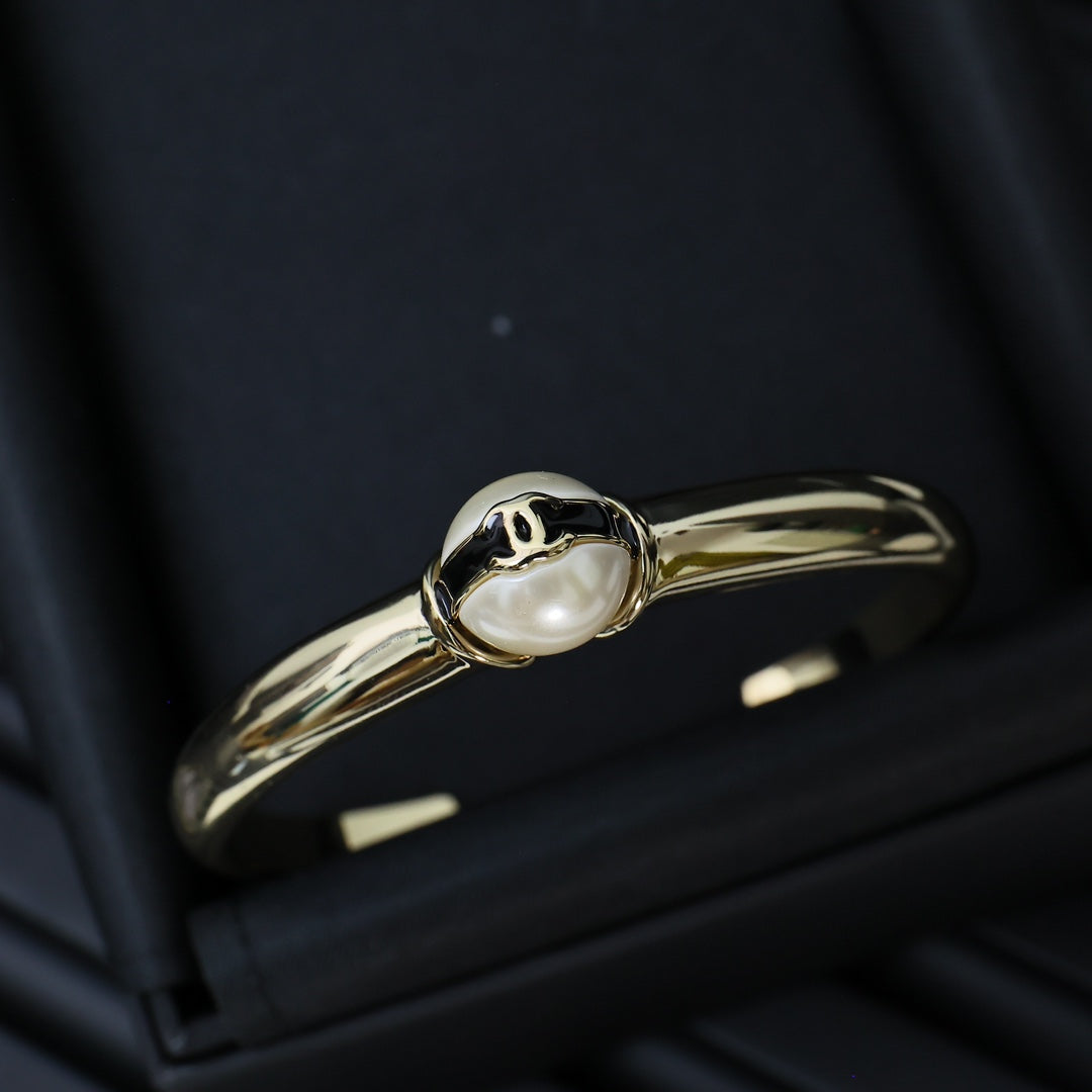 LuxluxHouse Best Quality Accessories Bracelet Bracelet Earrings Chanel Earrings