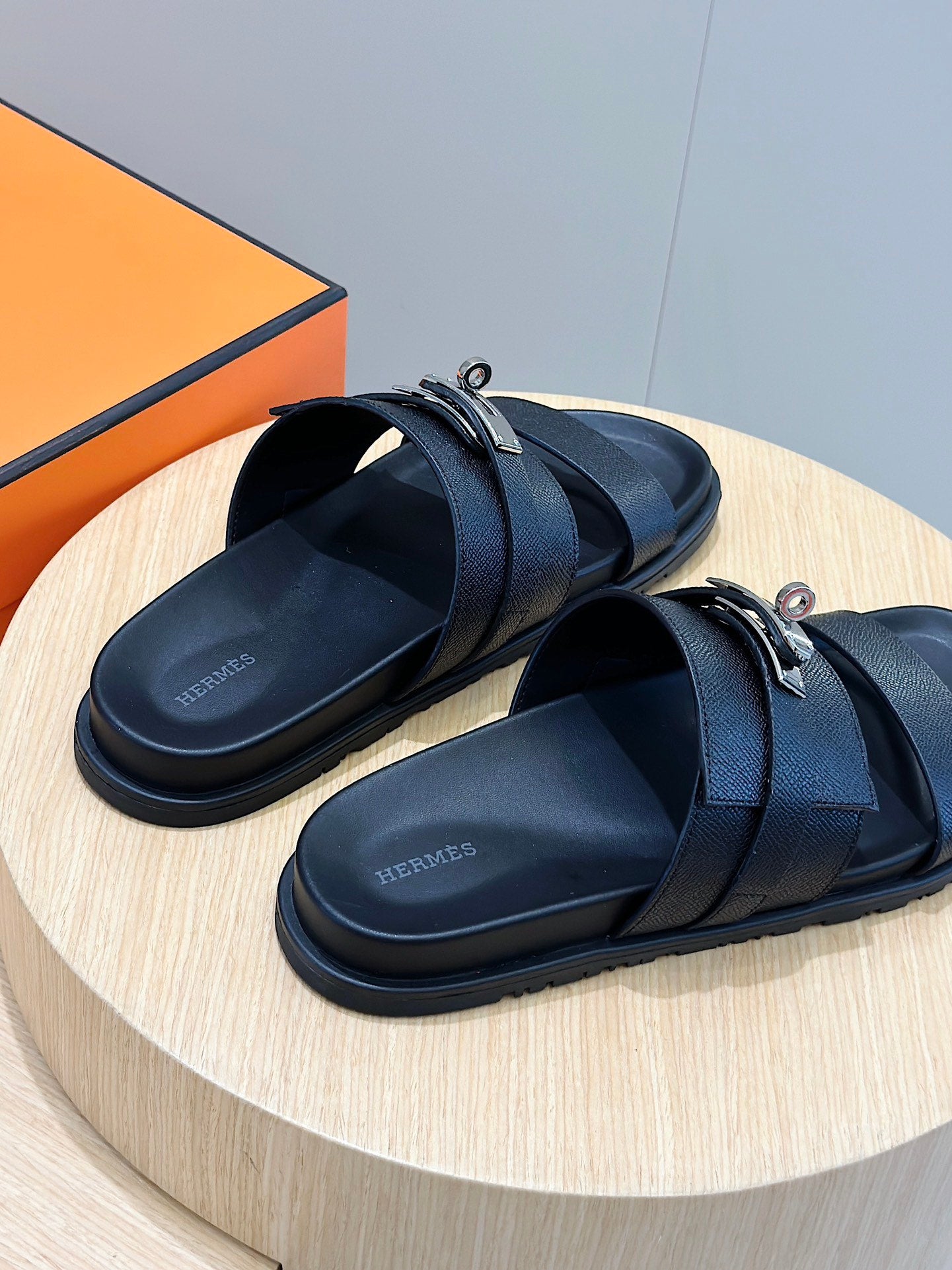 LuxluxHouse Best Quality Sandals Hermes