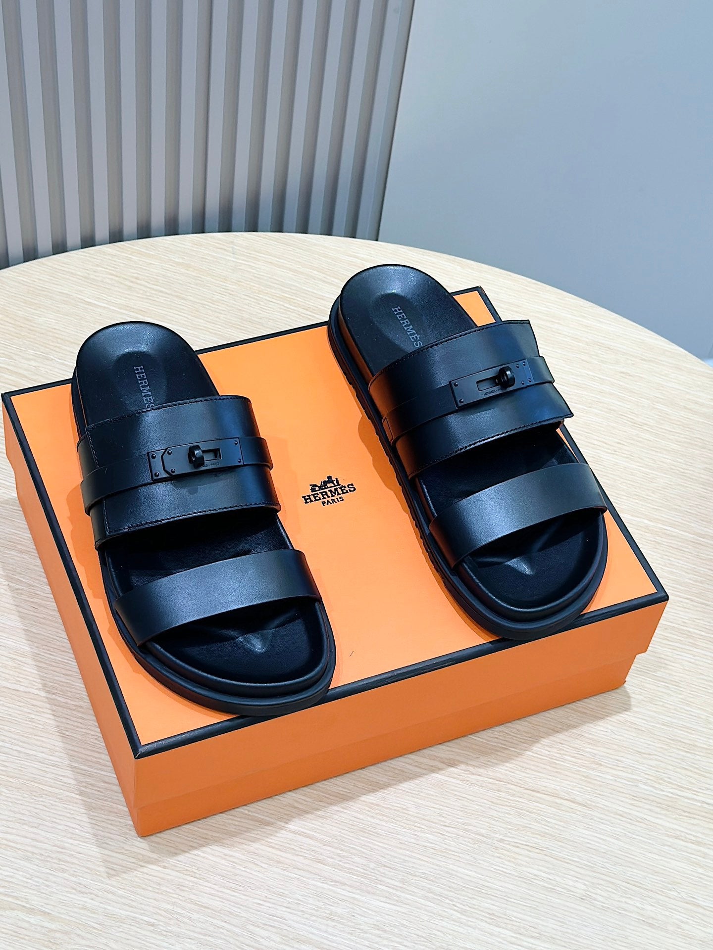 LuxluxHouse Best Quality Sandals Hermes