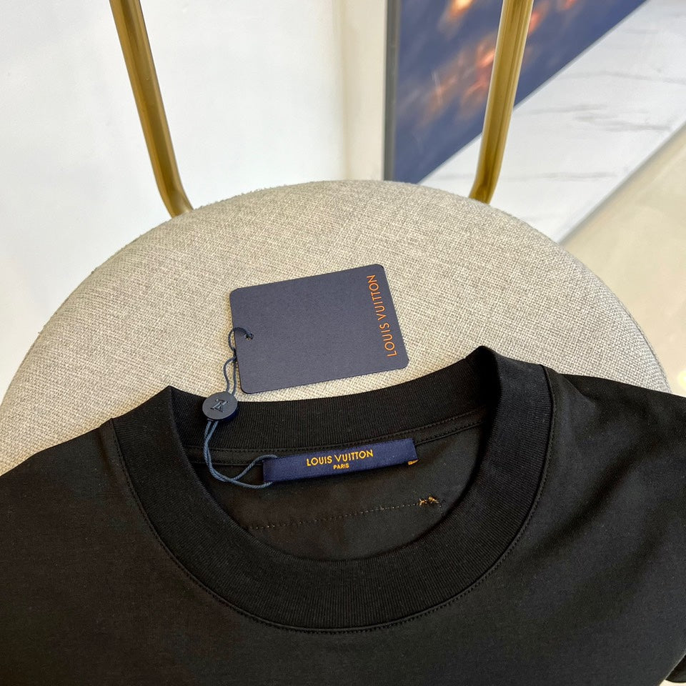 LuxluxHouse Best Quality Clothes T-shirt Louis Vuitton