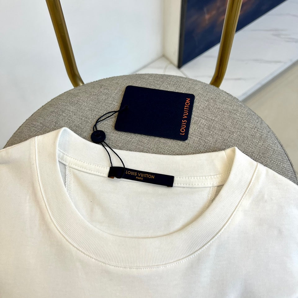 LuxluxHouse Best Quality Clothes T-shirt Louis Vuitton
