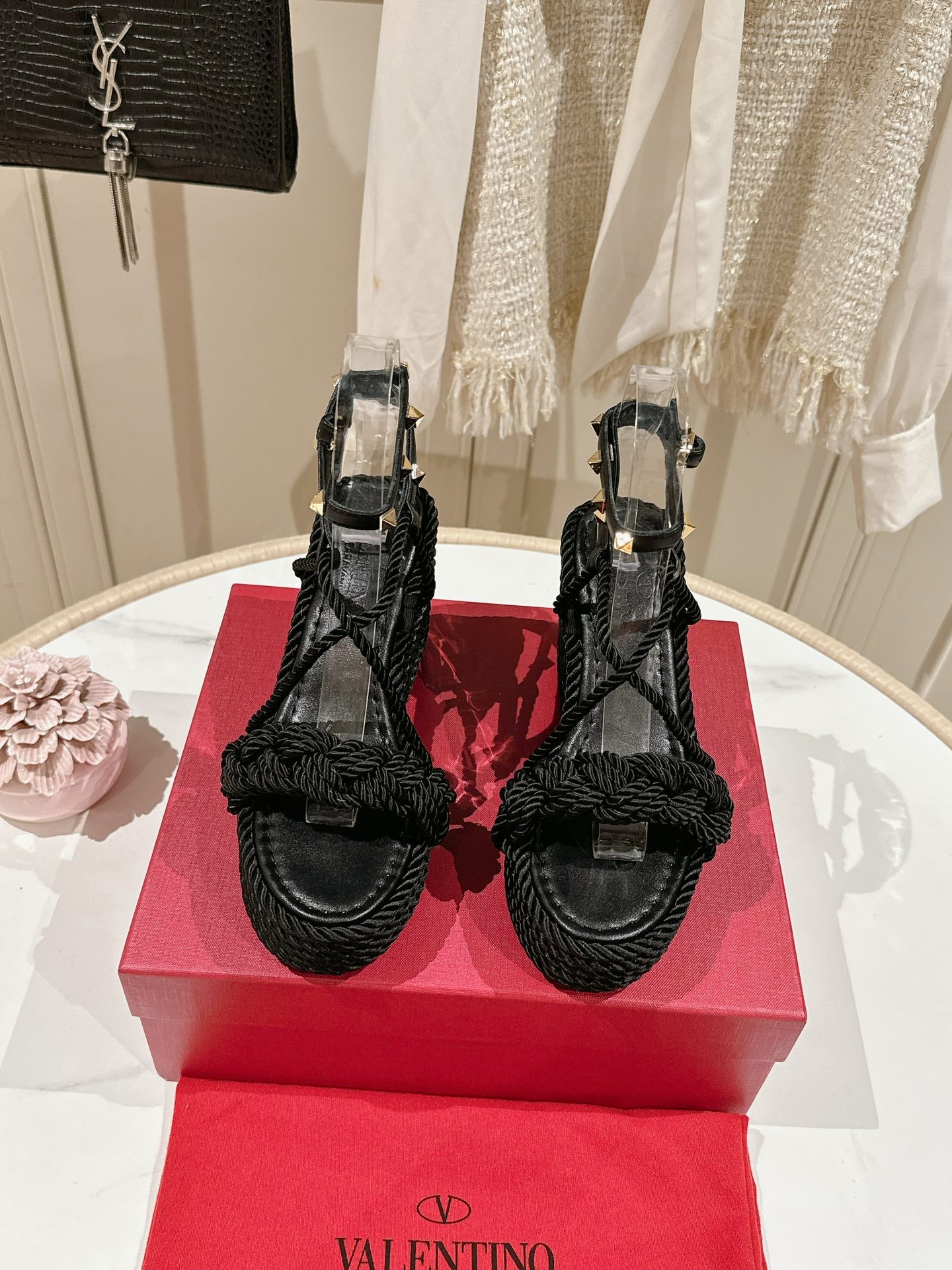 LuxluxHouse Best Quality Valentino Women Shoes
