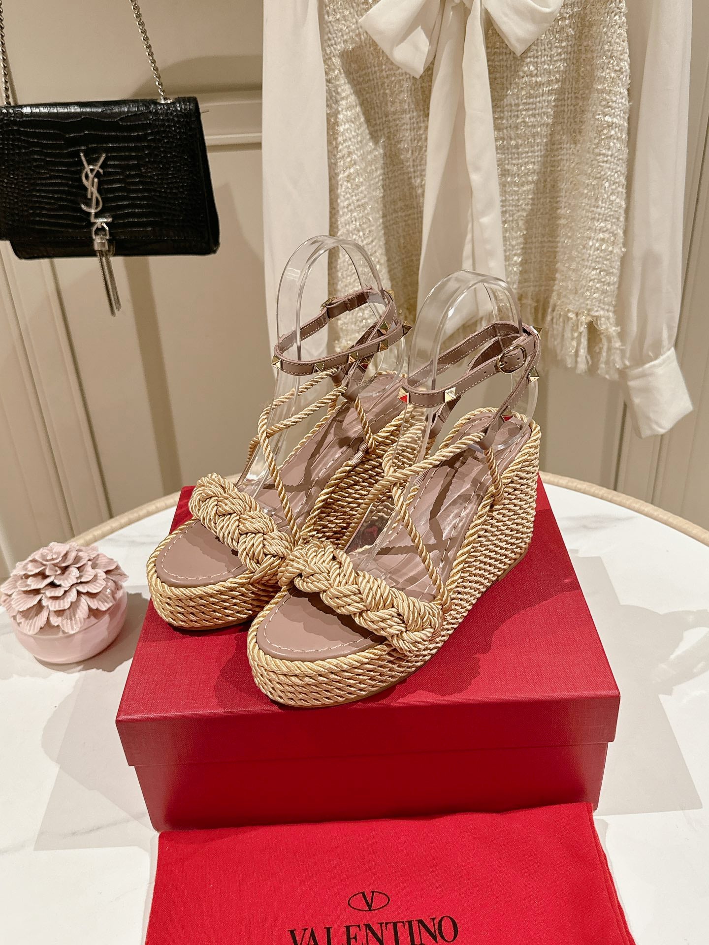 LuxluxHouse Best Quality Valentino Women Shoes