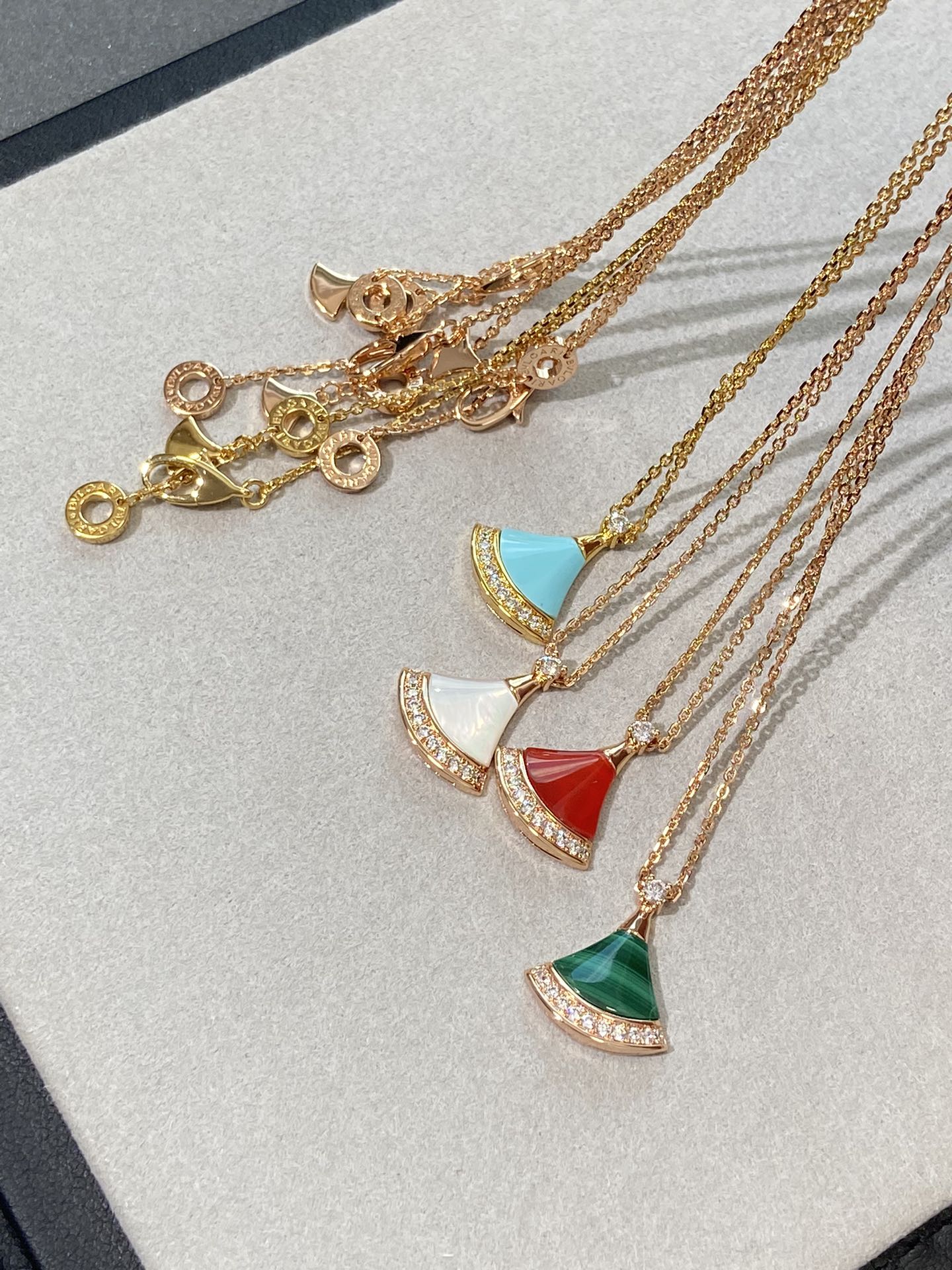 LuxluxHouse Best Quality Accessories Necklace  Bvlgari