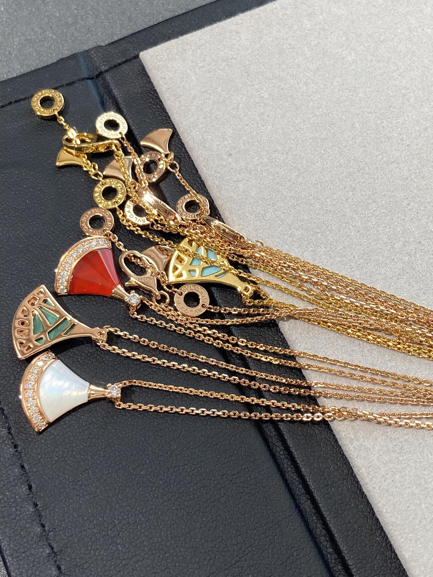 LuxluxHouse Best Quality Accessories Necklace  Bvlgari