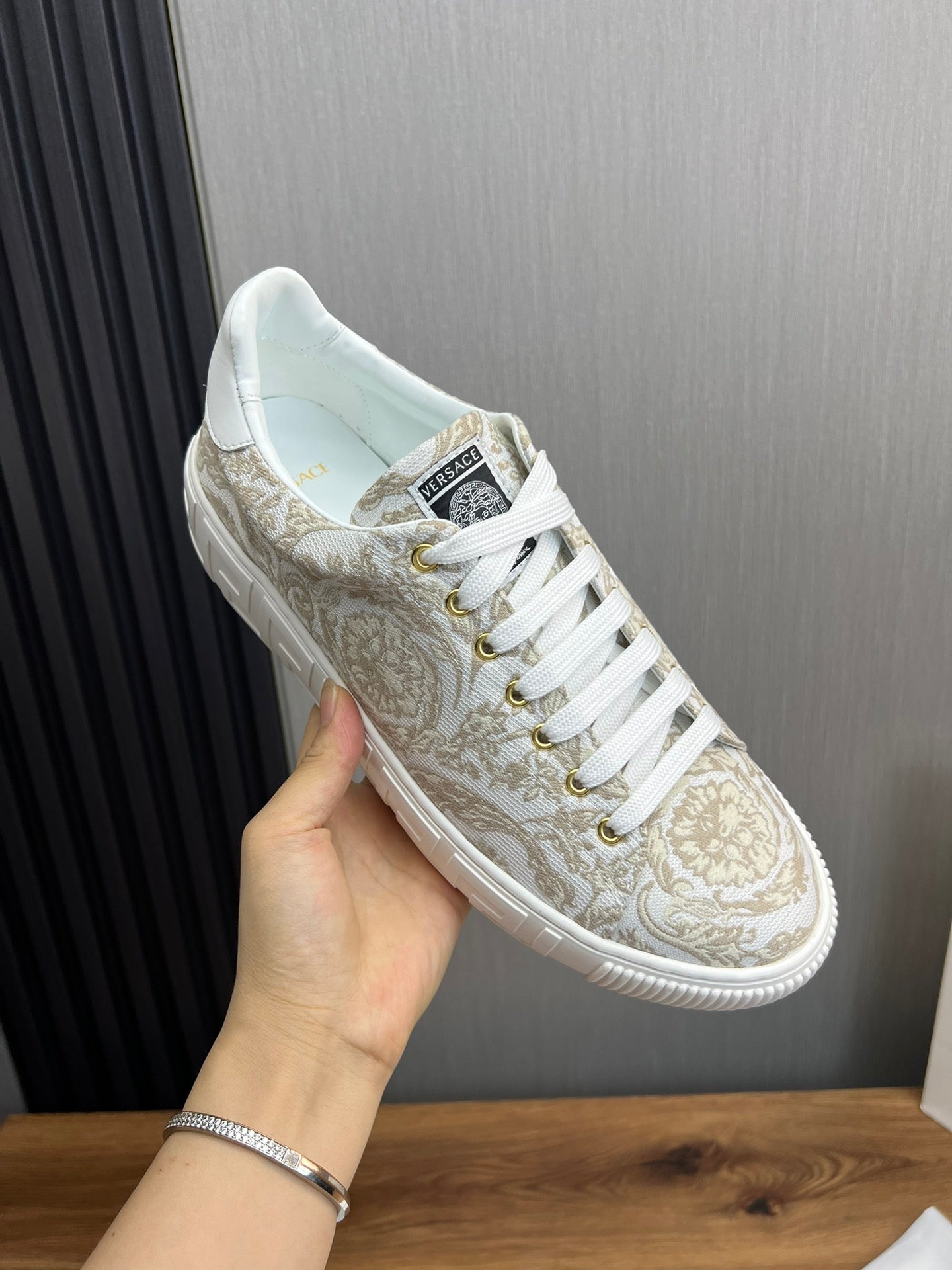 LuxluxHouse Best Quality Shoes Versace