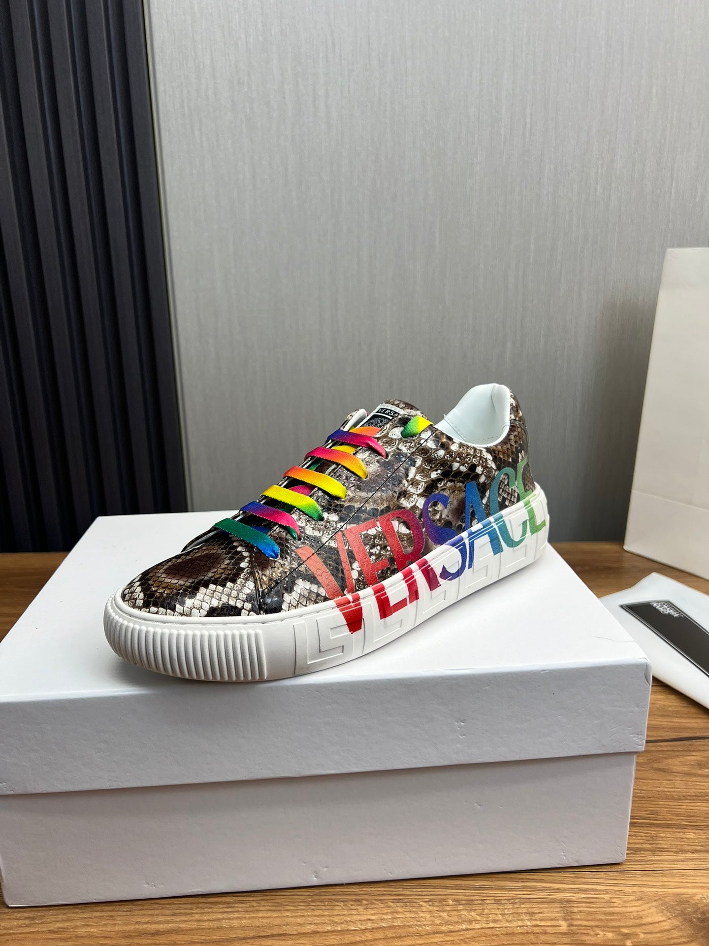 LuxluxHouse Best Quality Shoes Versace