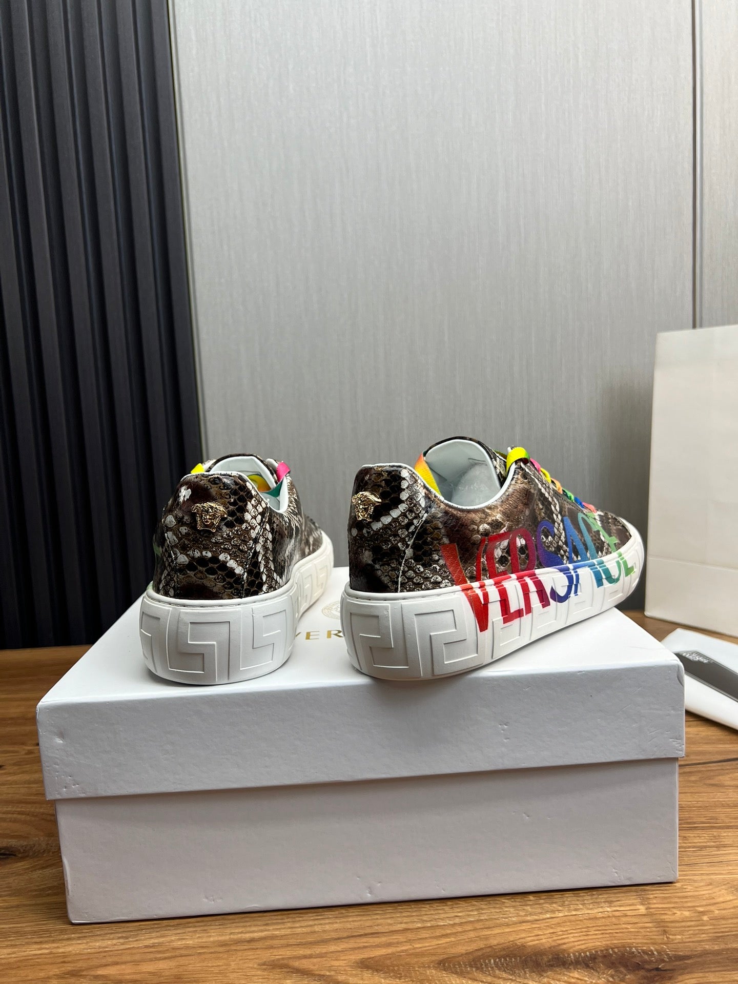 LuxluxHouse Best Quality Shoes Versace