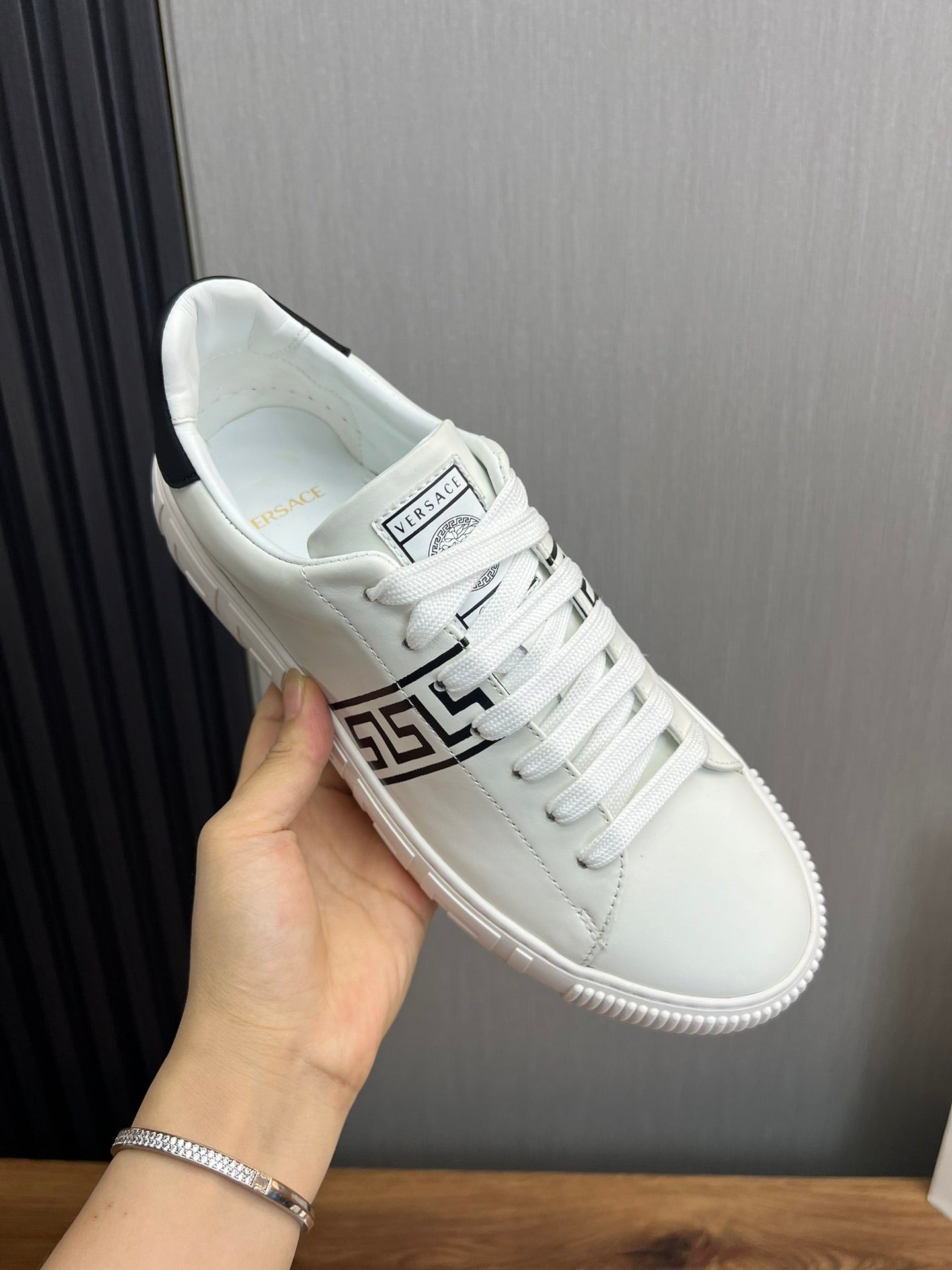 LuxluxHouse Best Quality Shoes Versace