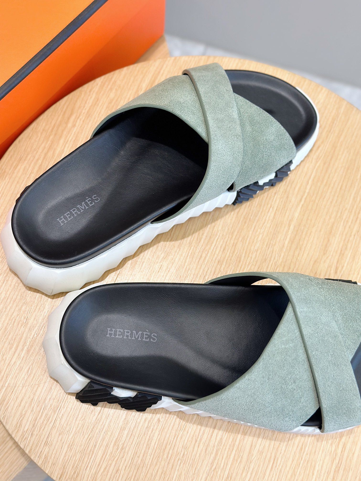 LuxluxHouse Best Quality Sandals Hermes