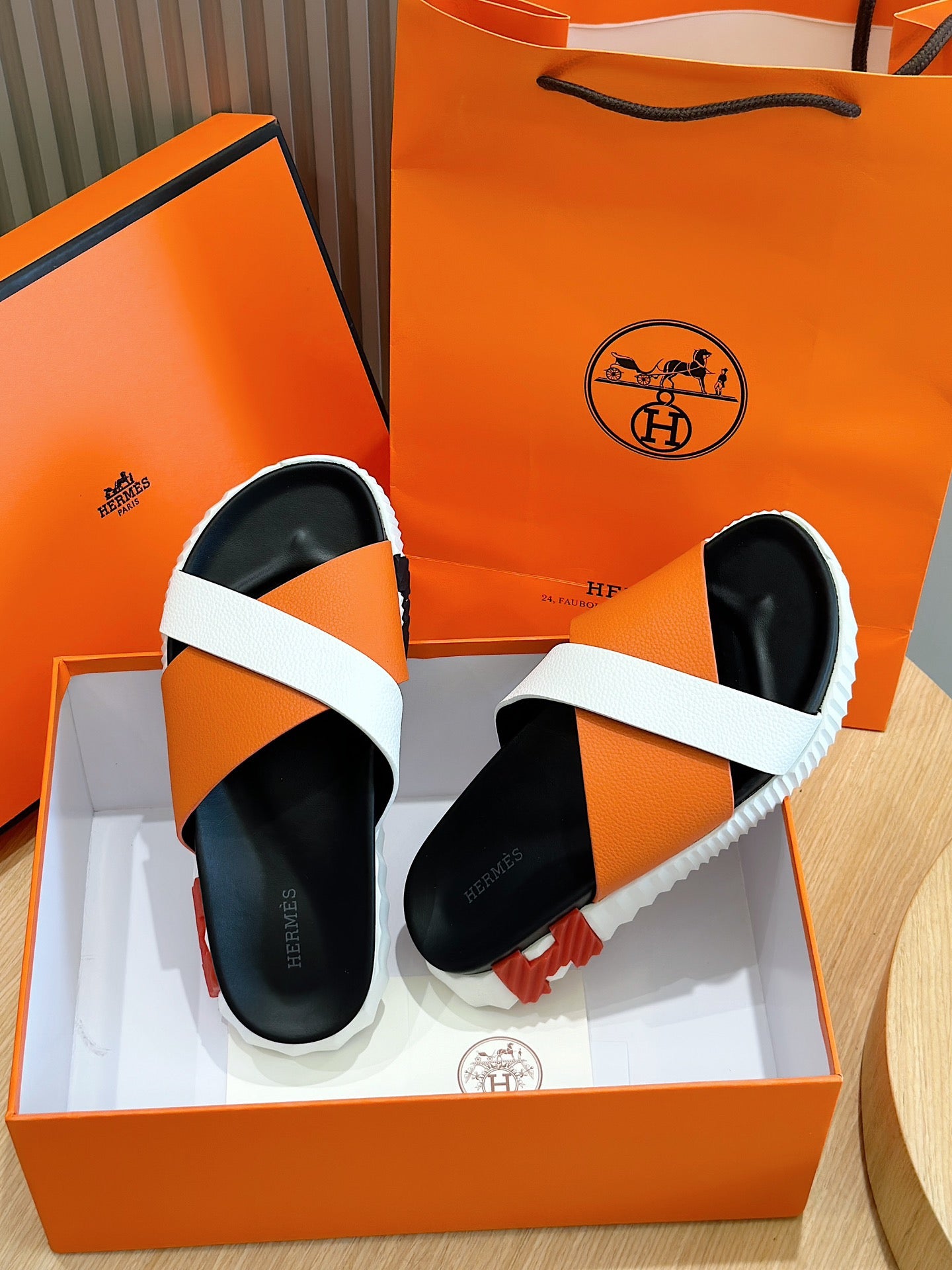 LuxluxHouse Best Quality Sandals Hermes