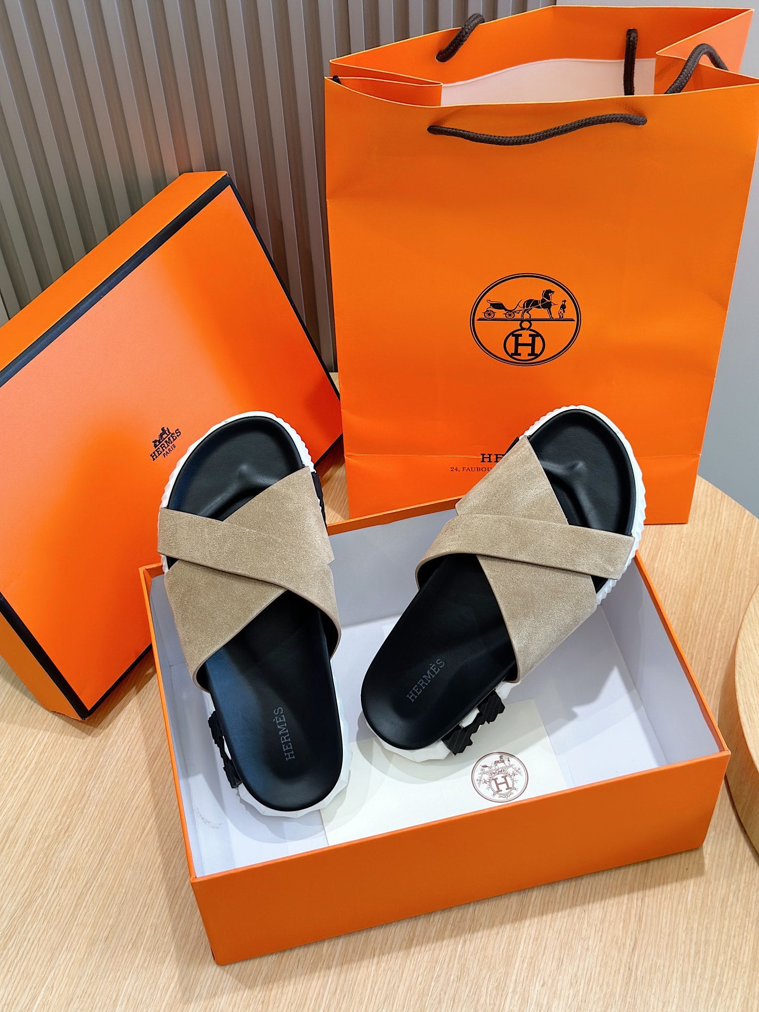 LuxluxHouse Best Quality Sandals Hermes