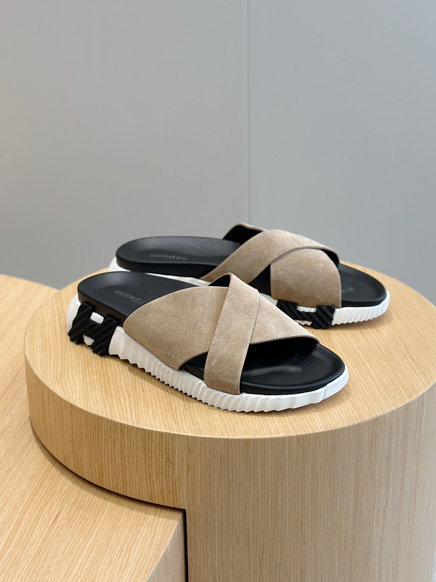 LuxluxHouse Best Quality Sandals Hermes